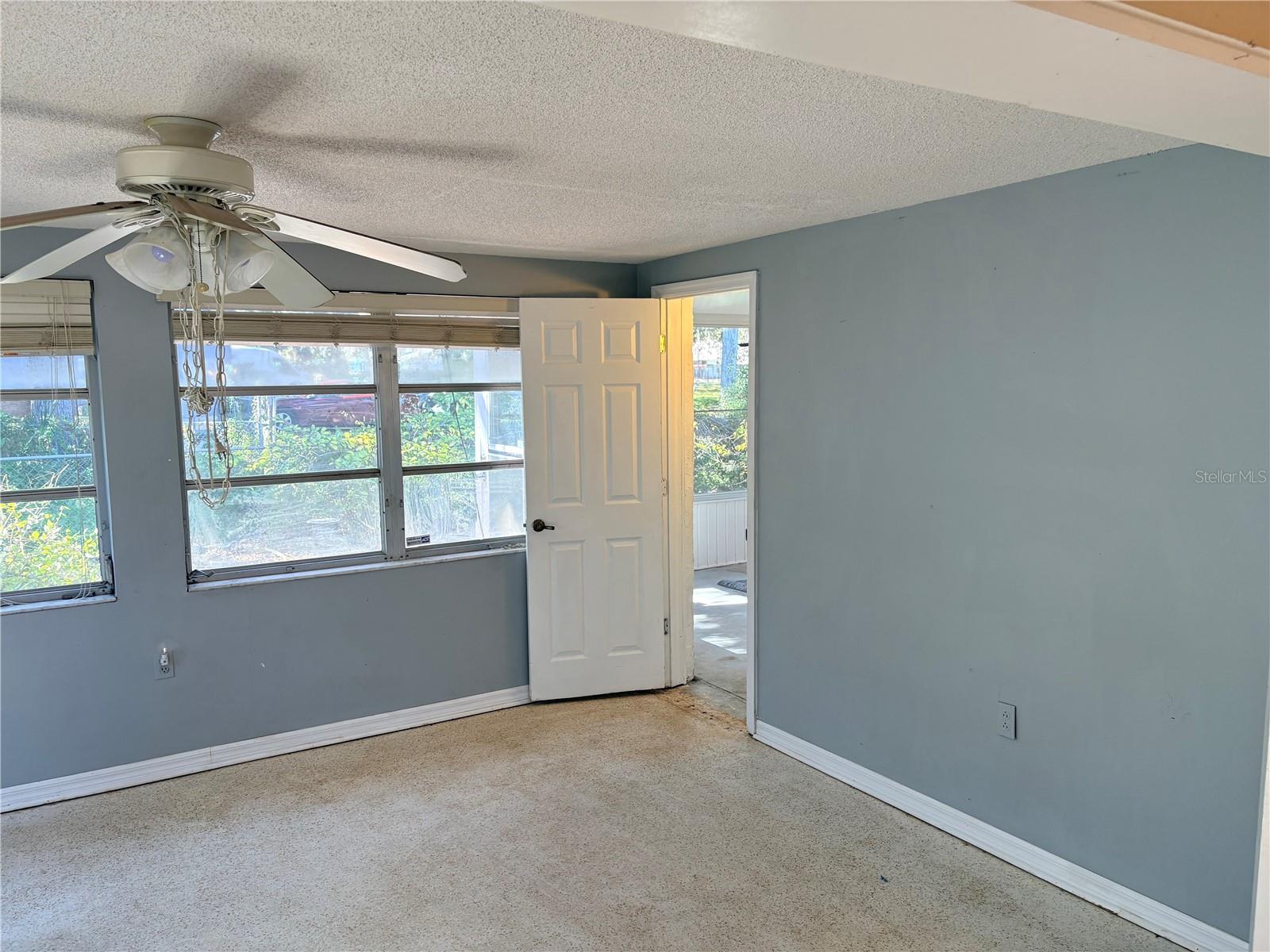 Image 13 of 27 For 4609 Irene Loop