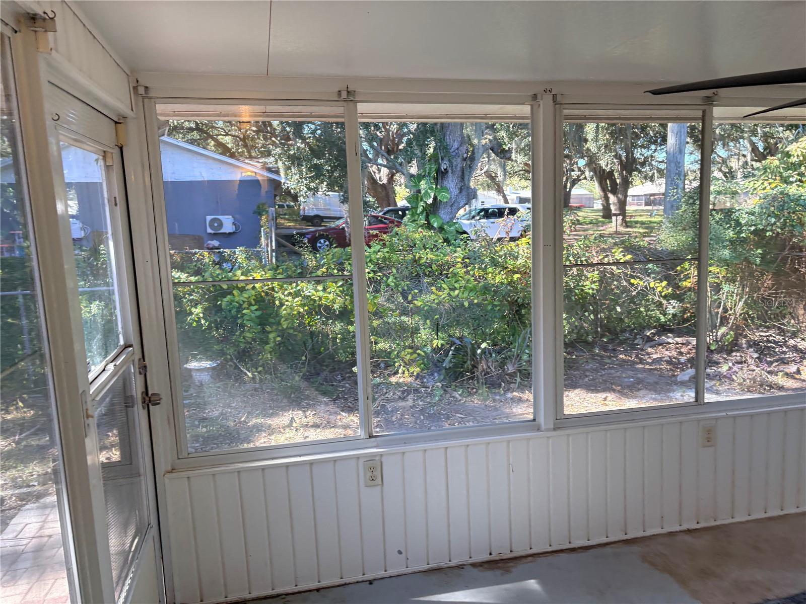 Image 17 of 27 For 4609 Irene Loop