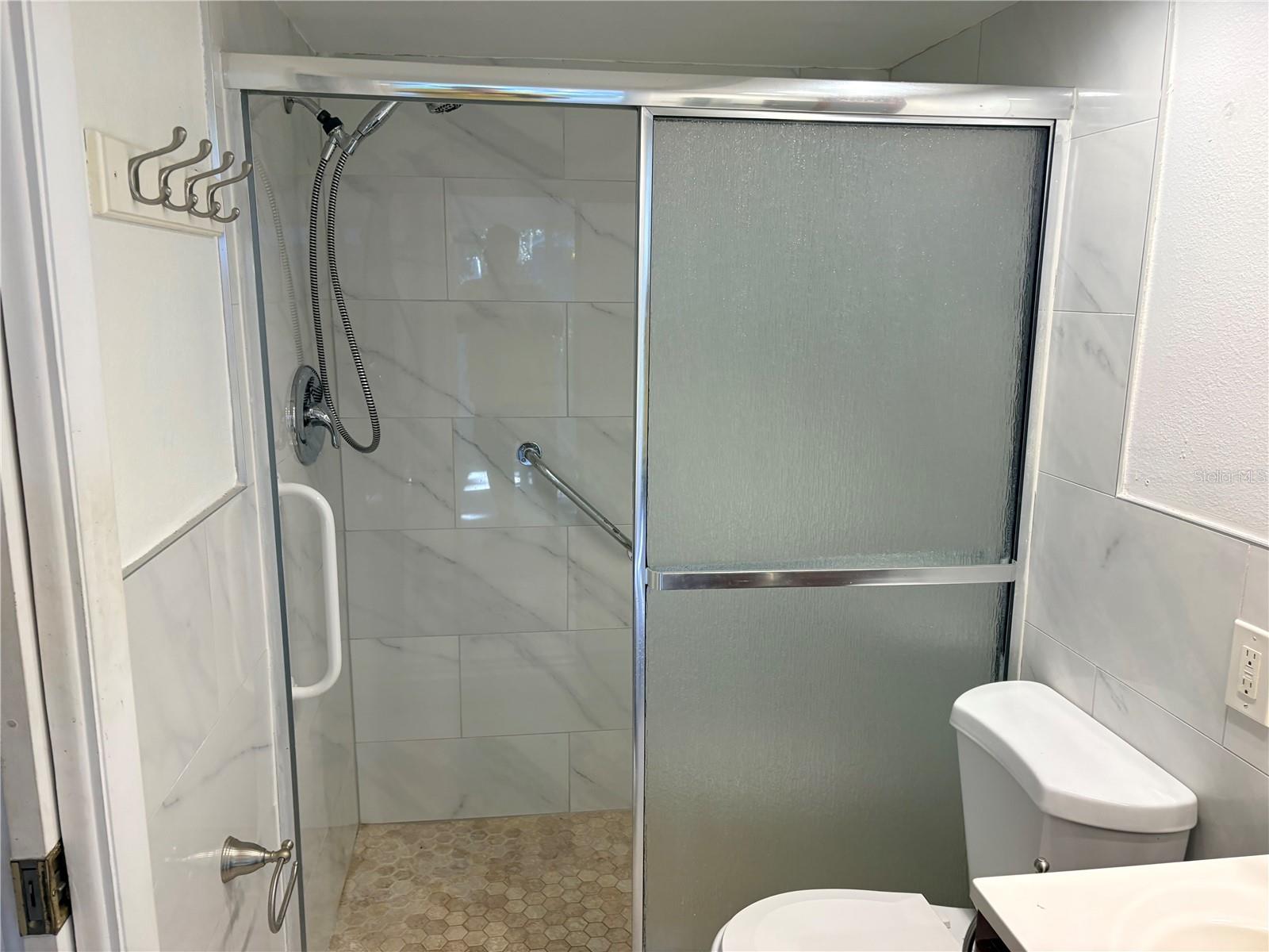 Image 18 of 27 For 4609 Irene Loop