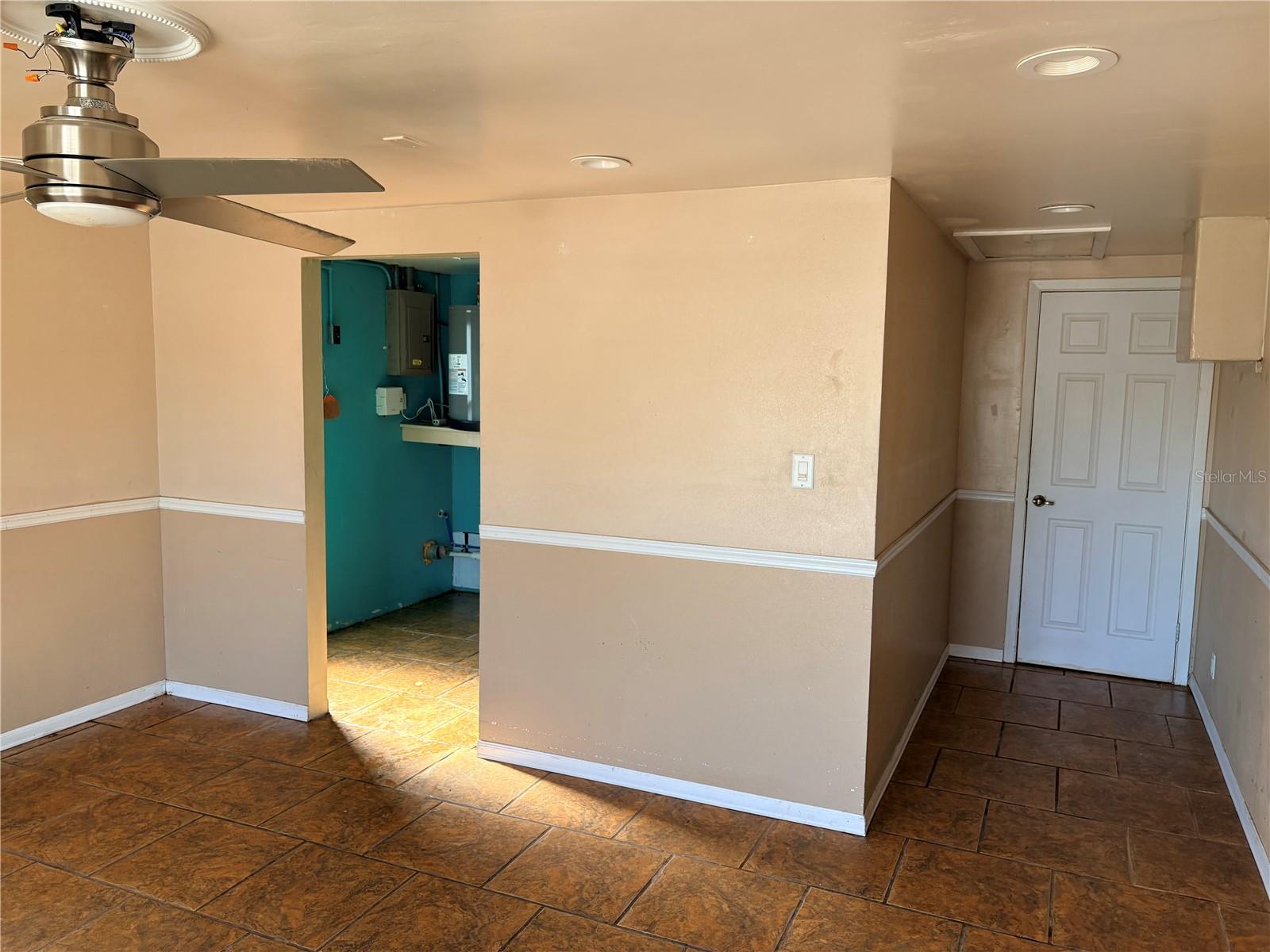 Image 6 of 27 For 4609 Irene Loop