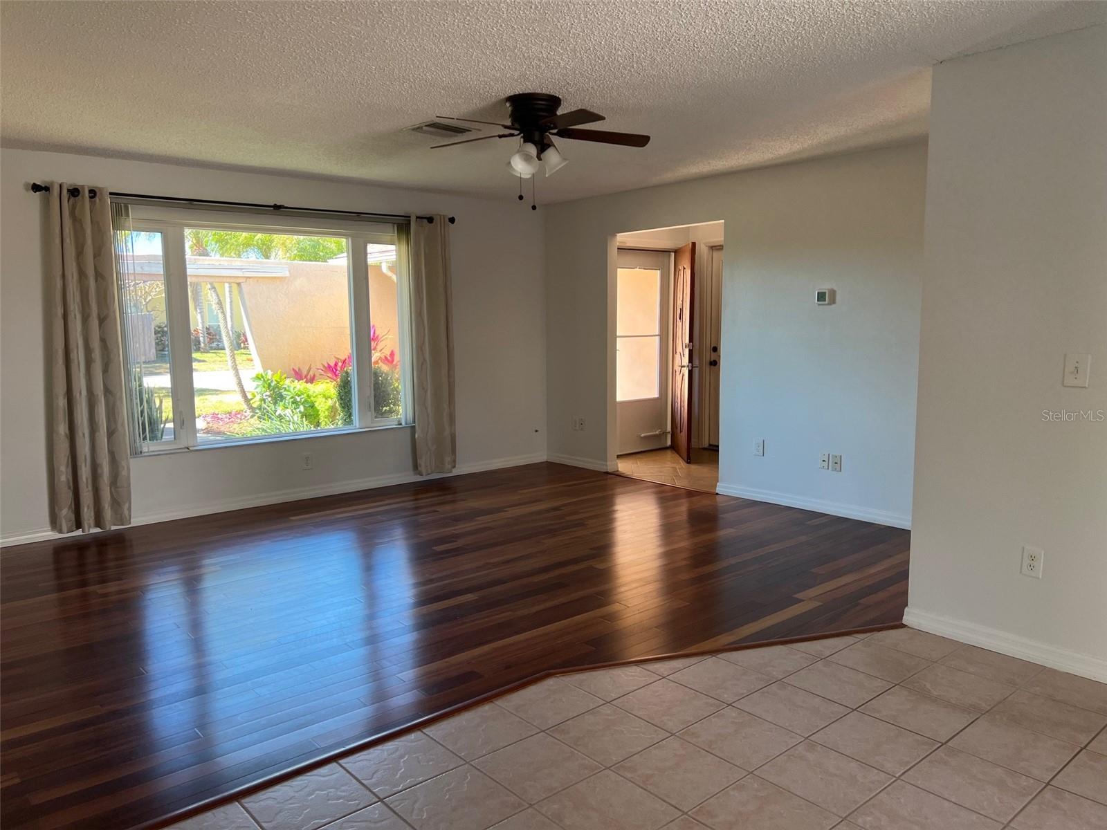 Image 13 of 39 For 11177 Bella Loma Drive