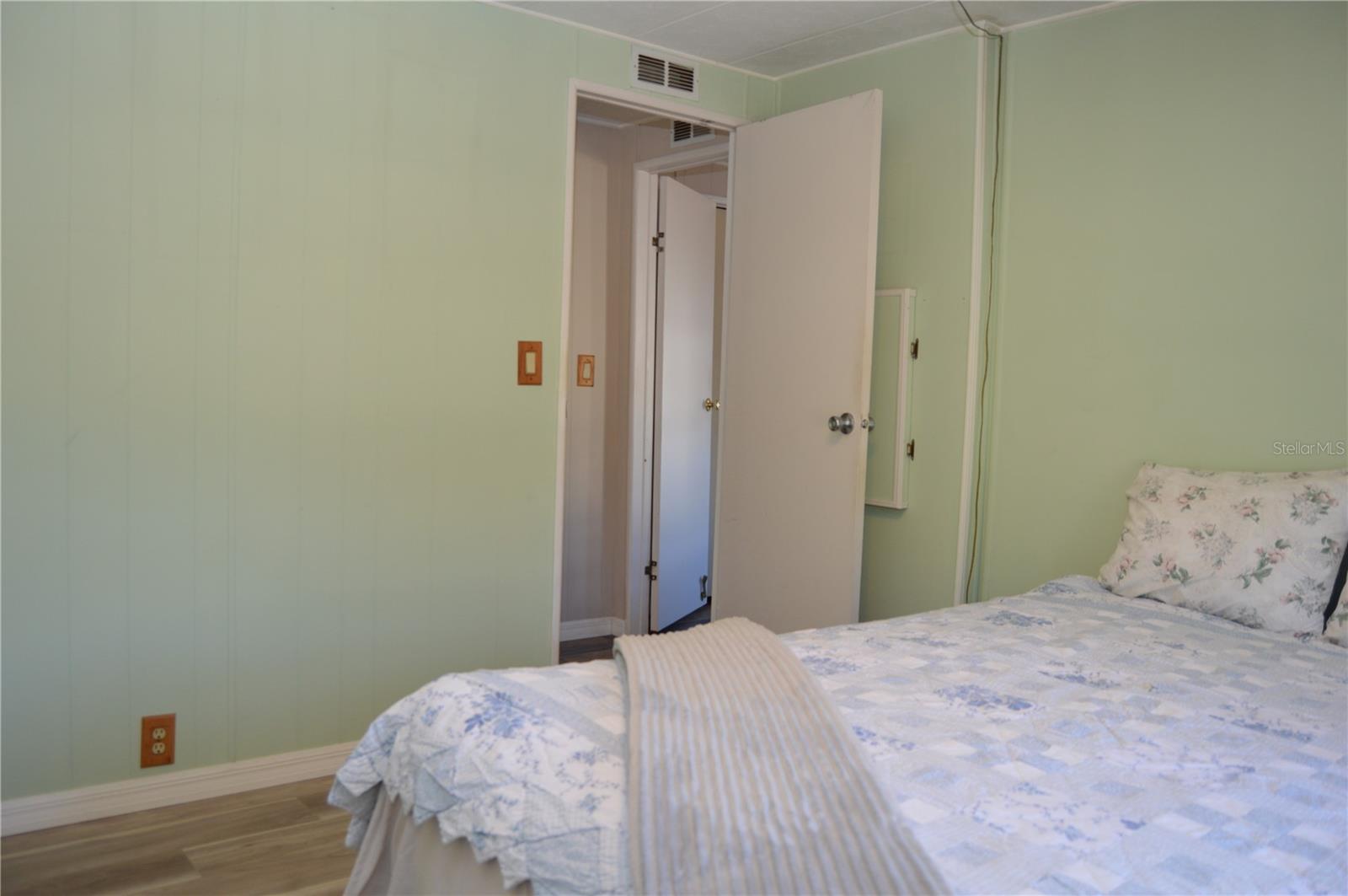 Image 46 of 55 For 5112 Forest Glenn Drive