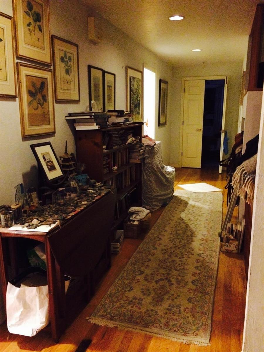 Image 9 of 24 For 1622 Bay Point Court