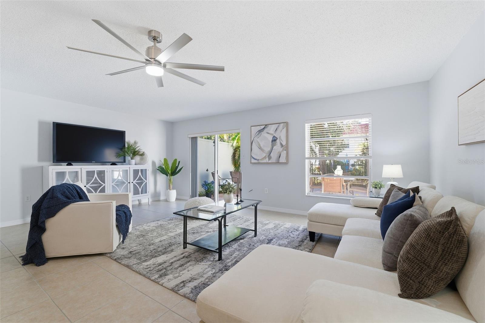 Listing photo id 2 for 2700 Bayshore Boulevard 556
