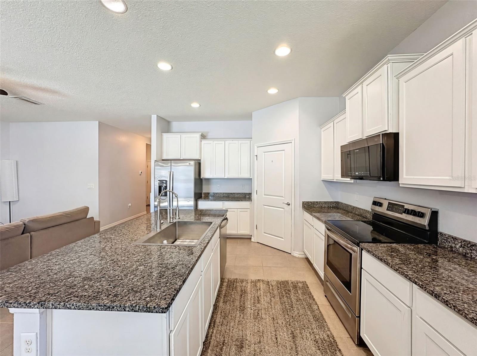 Image 8 of 75 For 17690 Garsalaso Circle