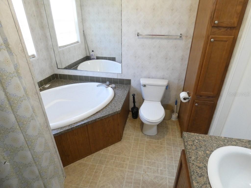 Image 10 of 32 For 10042 Gilmer Street