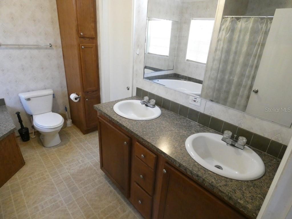 Image 11 of 32 For 10042 Gilmer Street