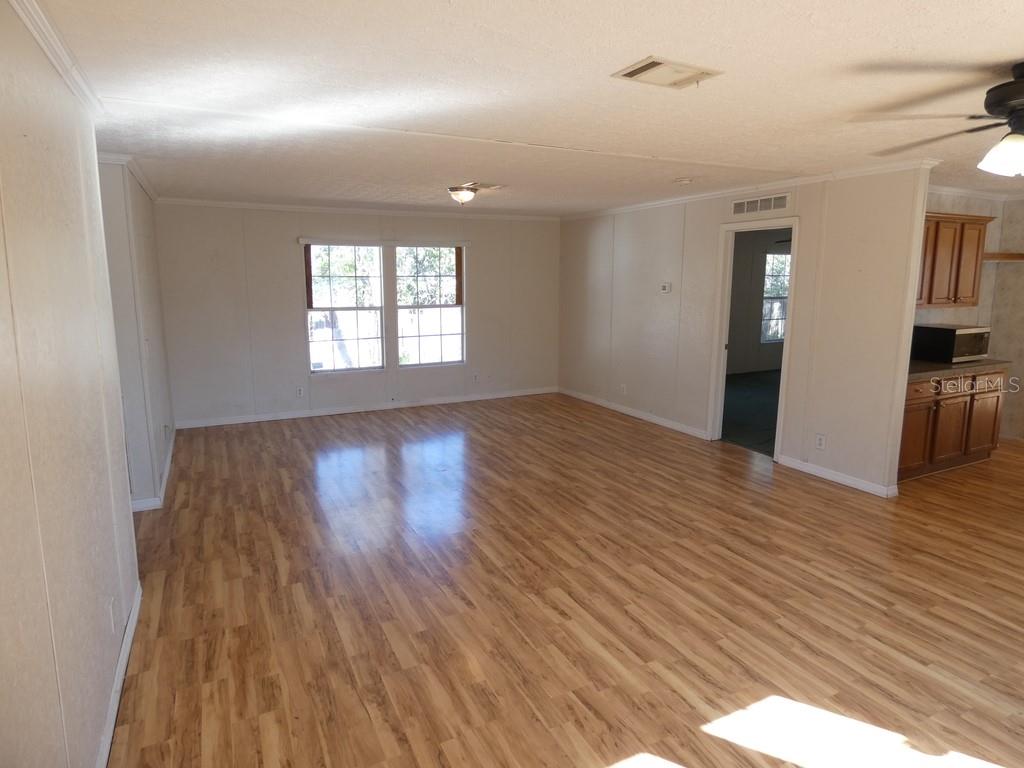 Image 19 of 32 For 10042 Gilmer Street