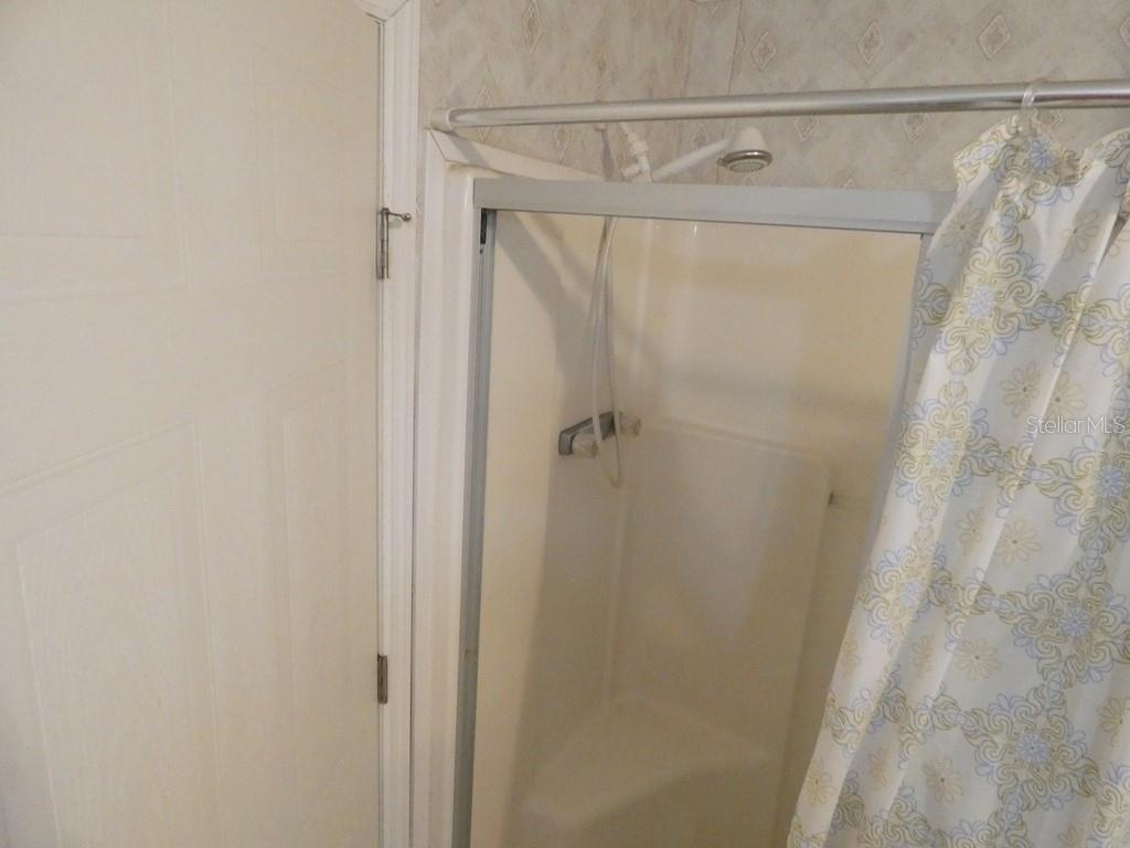 Image 20 of 32 For 10042 Gilmer Street