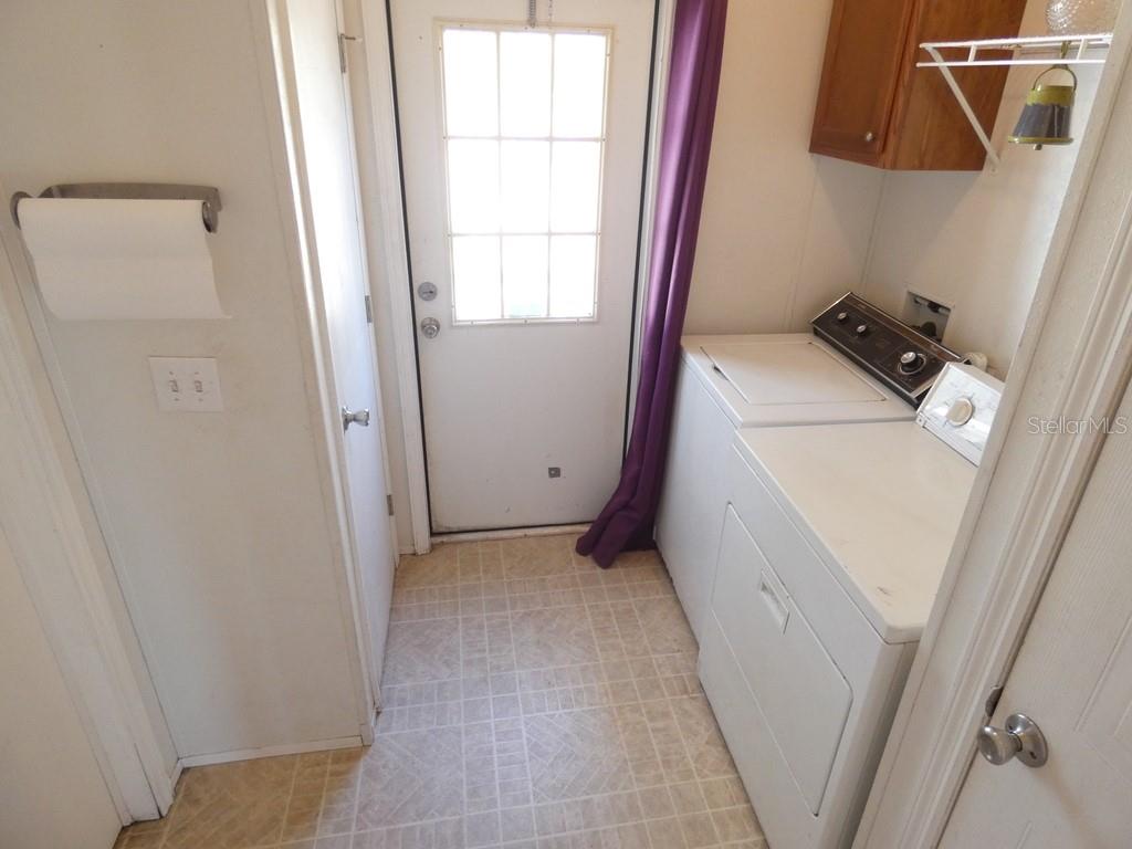 Image 24 of 32 For 10042 Gilmer Street