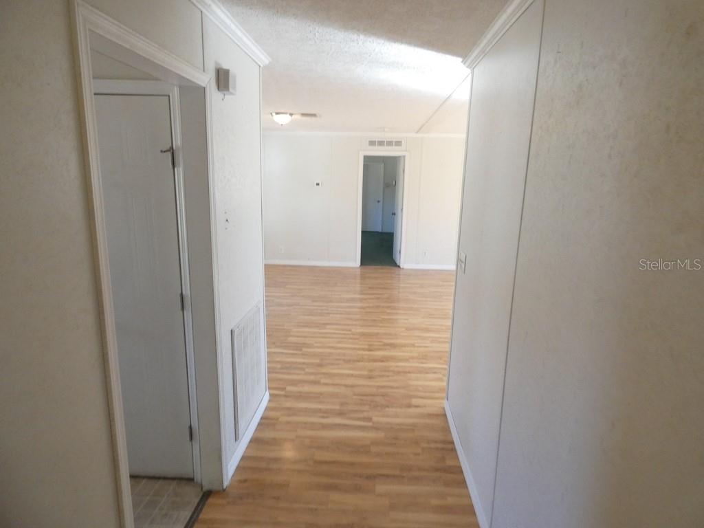 Image 29 of 32 For 10042 Gilmer Street