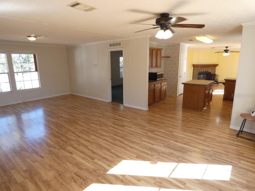 Image 7 of 32 For 10042 Gilmer Street