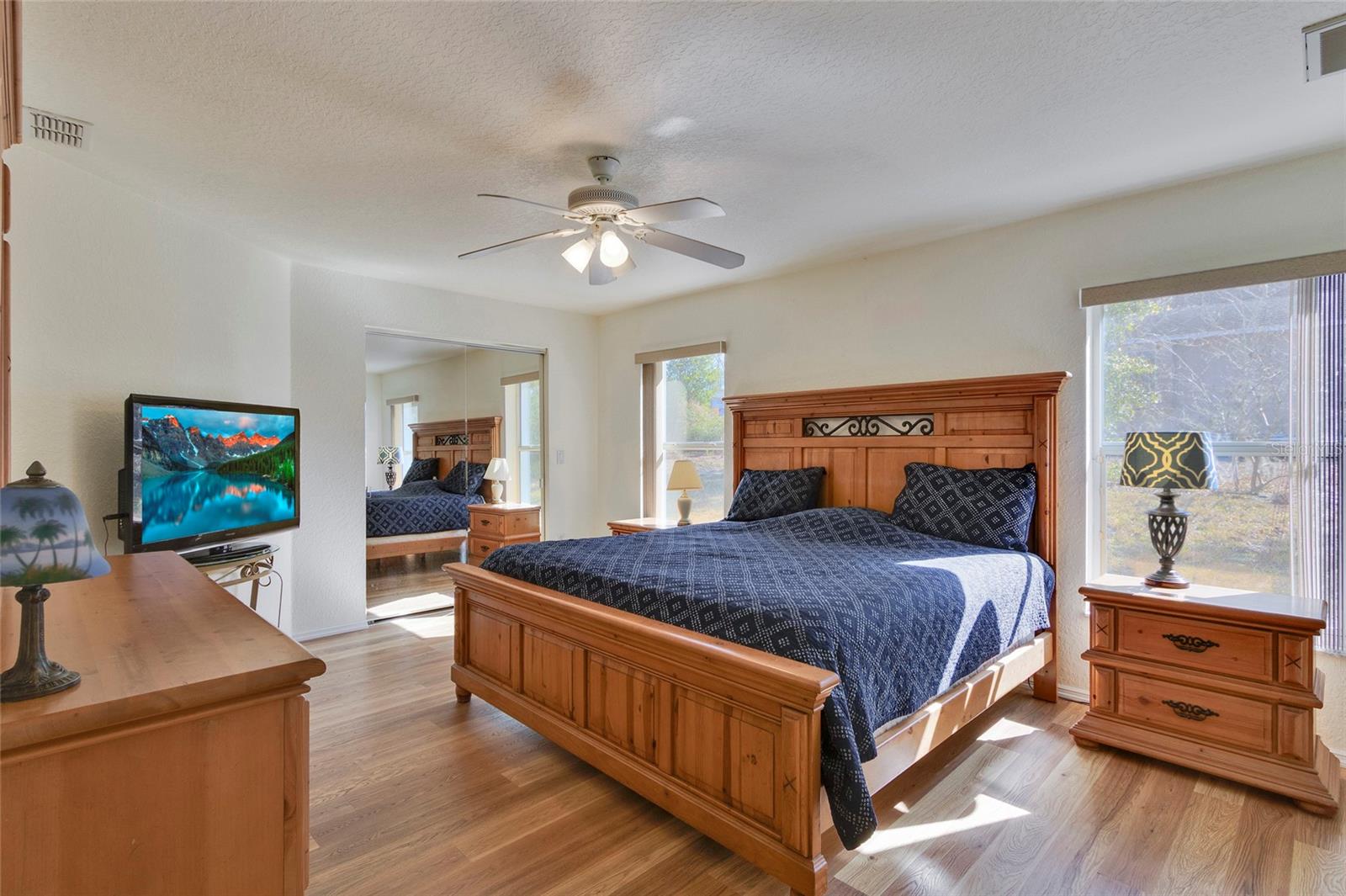 Image 19 of 48 For 7095 Blackbird Avenue