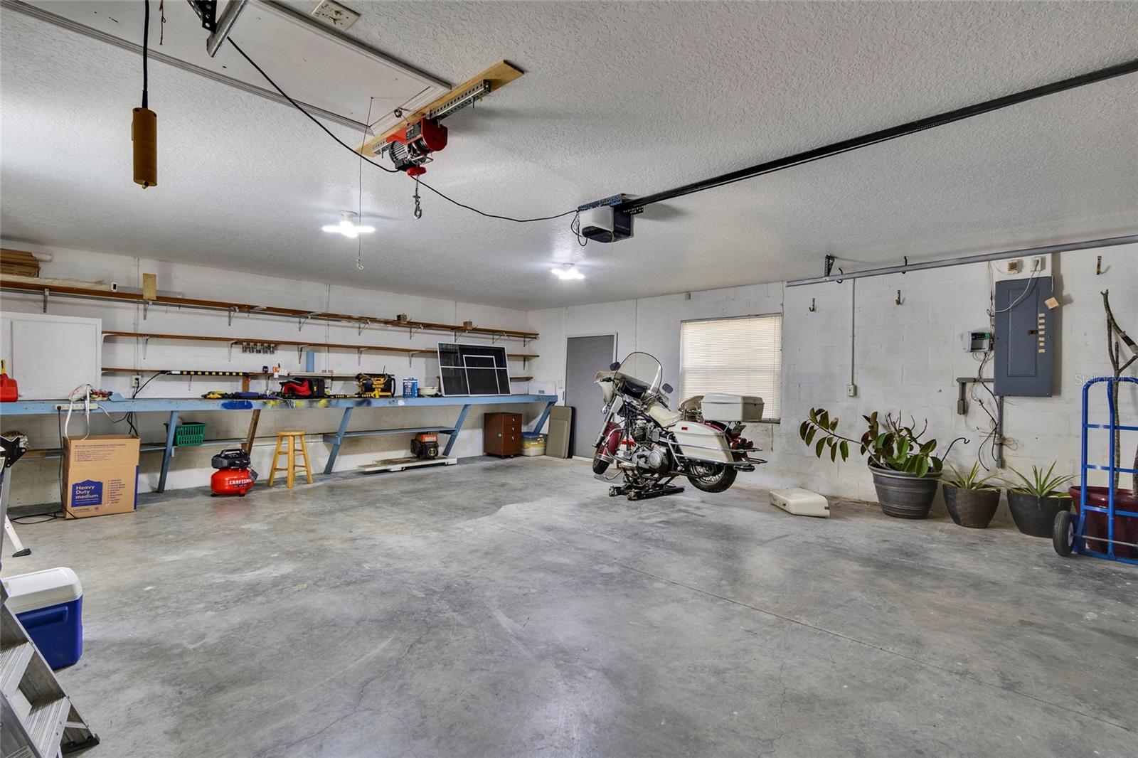 Image 32 of 48 For 7095 Blackbird Avenue