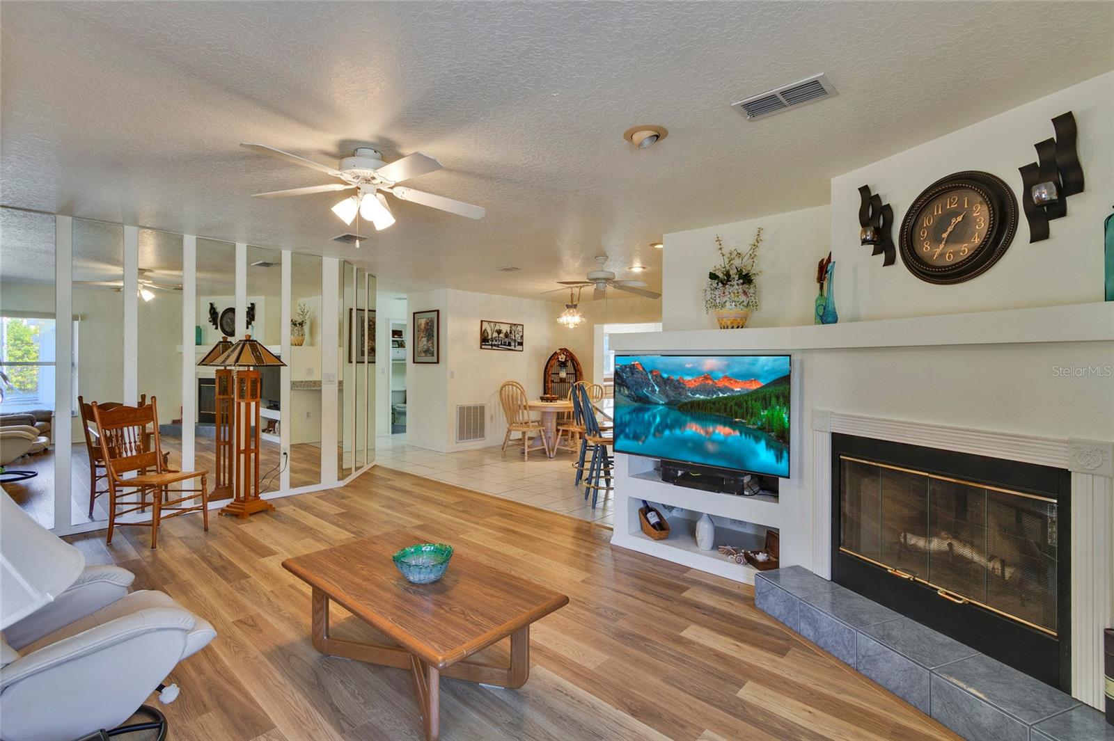 Image 4 of 48 For 7095 Blackbird Avenue