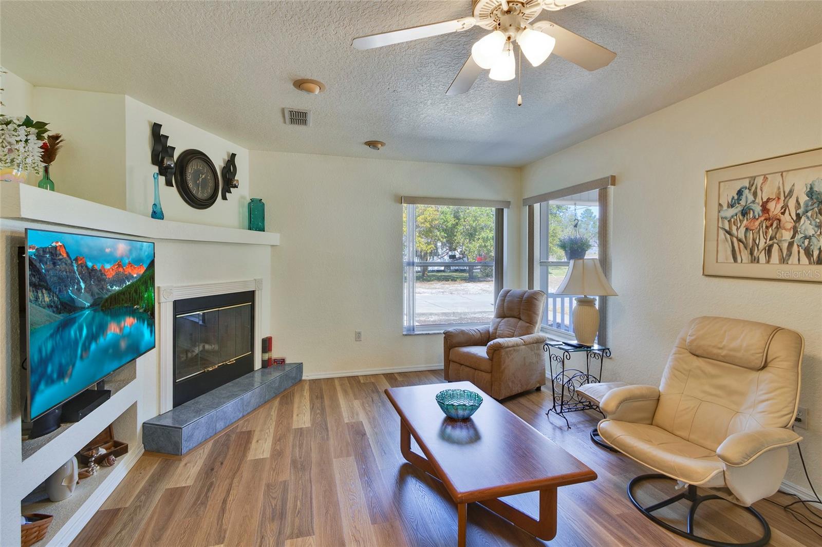 Image 9 of 48 For 7095 Blackbird Avenue