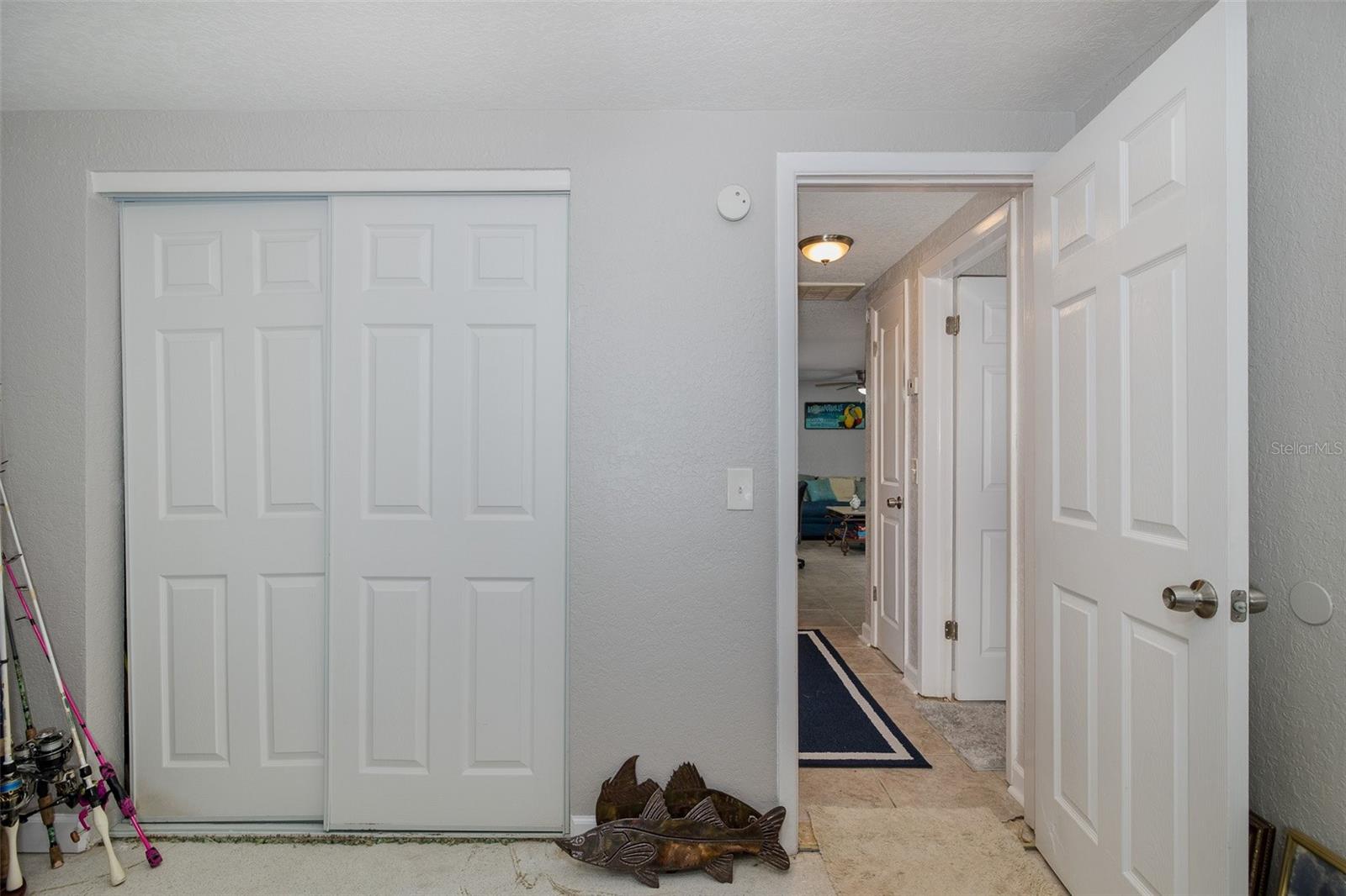 Image 23 of 40 For 3645 Colonial Hills Drive