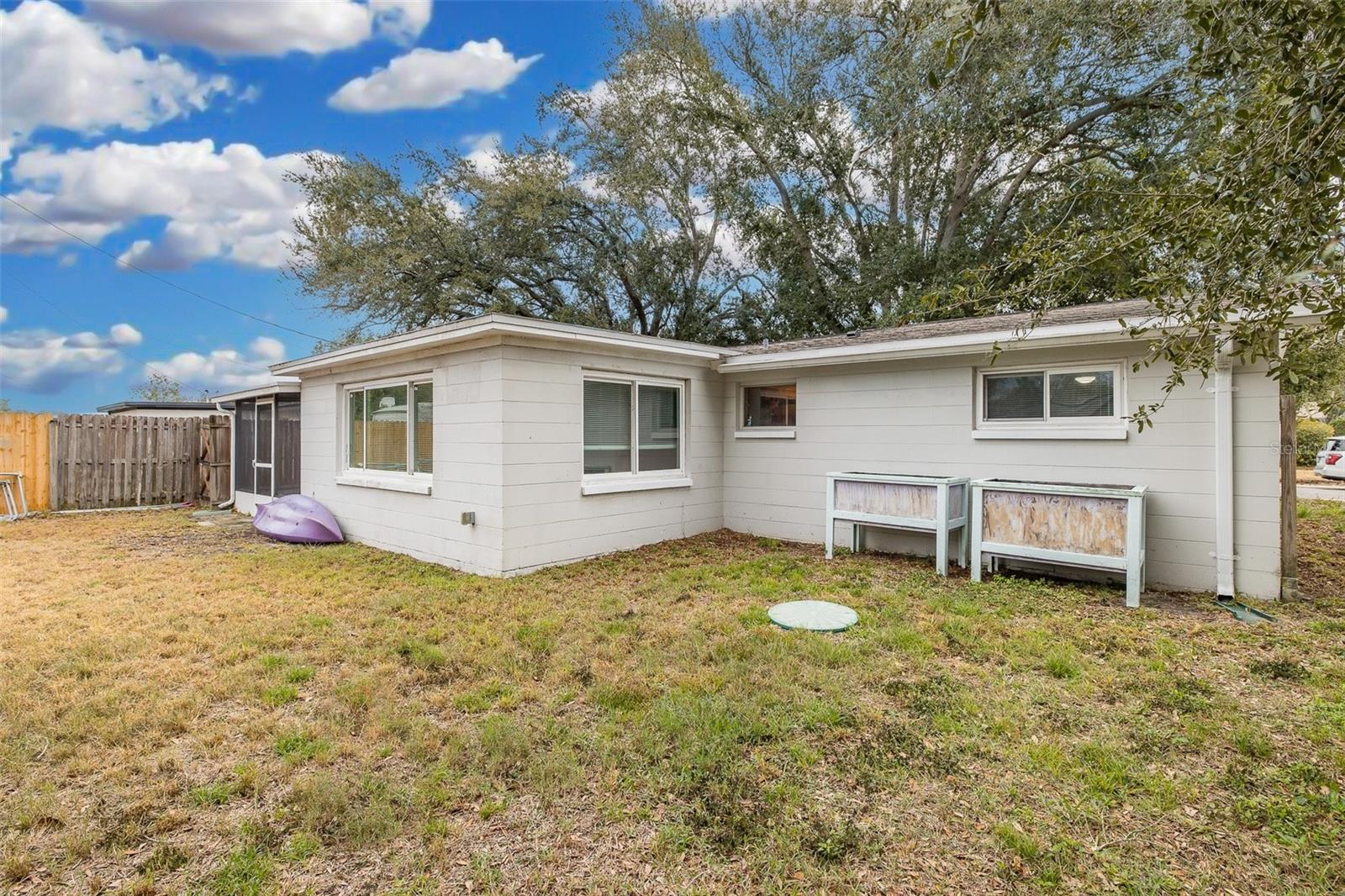 Image 34 of 40 For 3645 Colonial Hills Drive