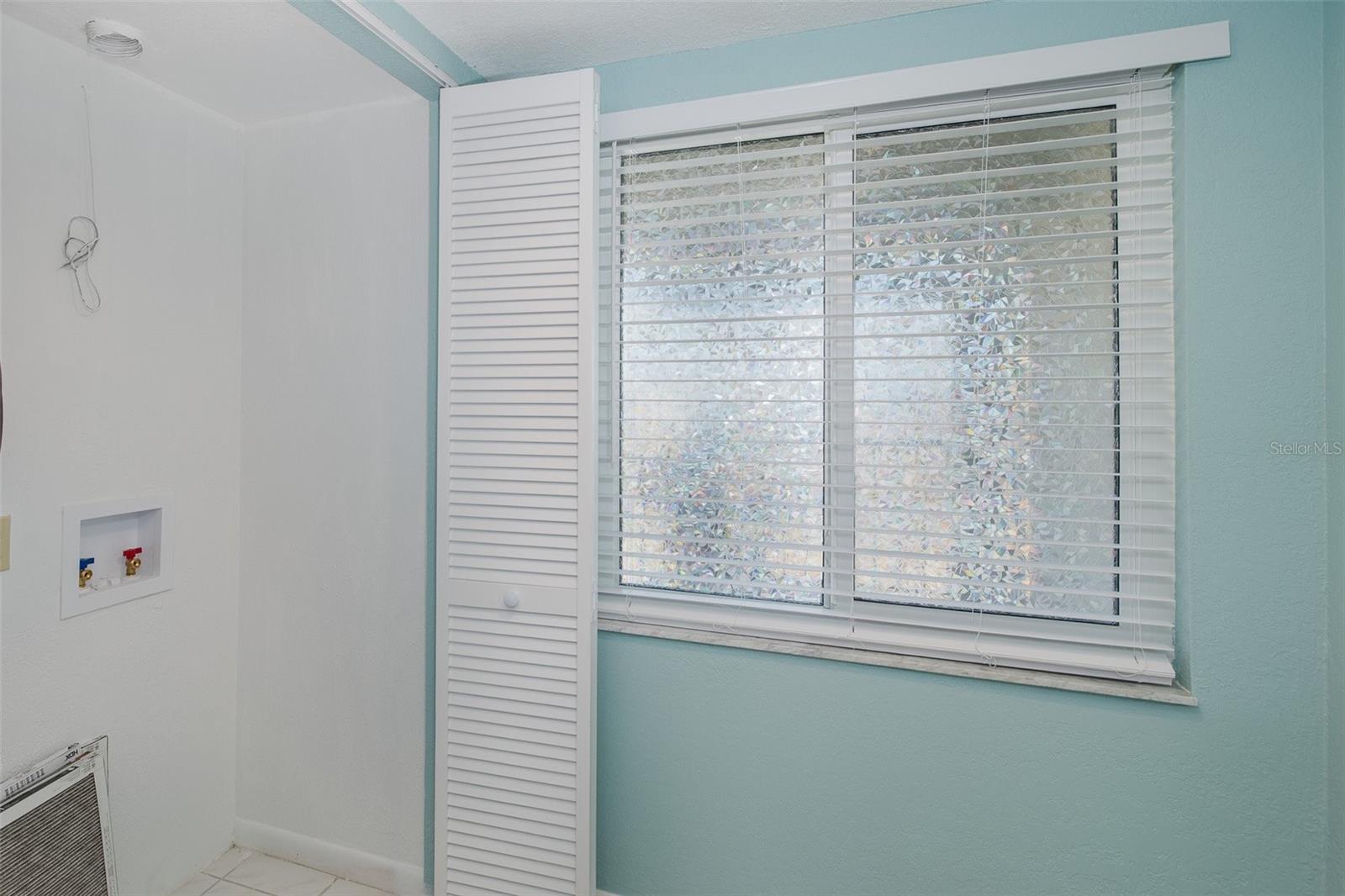 Image 11 of 51 For 8150 Brent Street 742