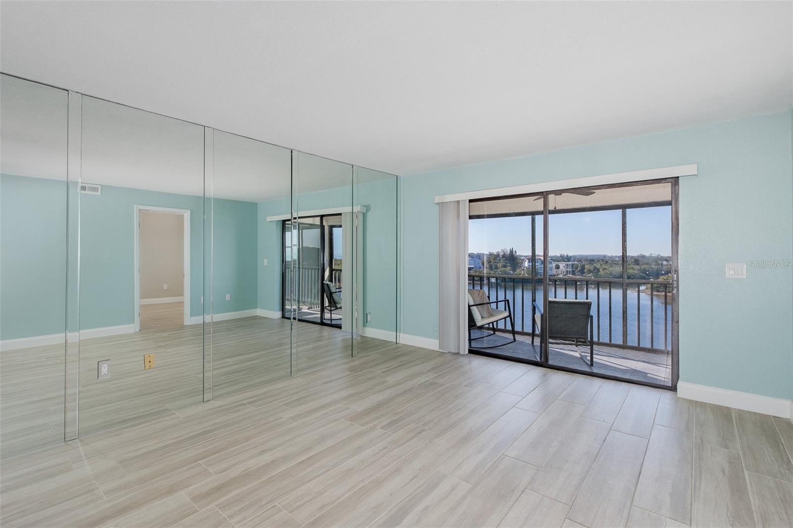 Image 21 of 51 For 8150 Brent Street 742