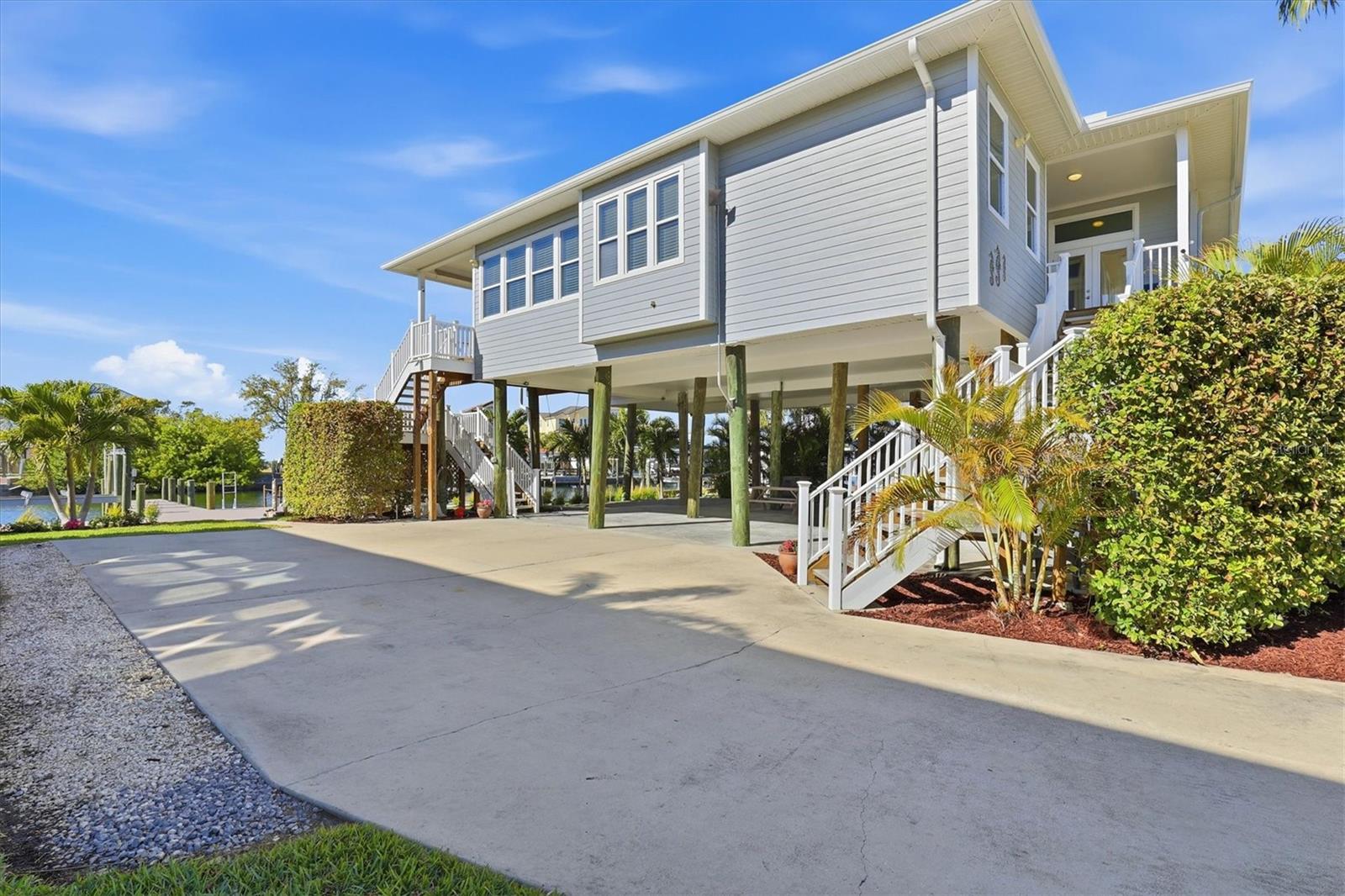 Image 29 of 88 For 13875 Hatcher Avenue