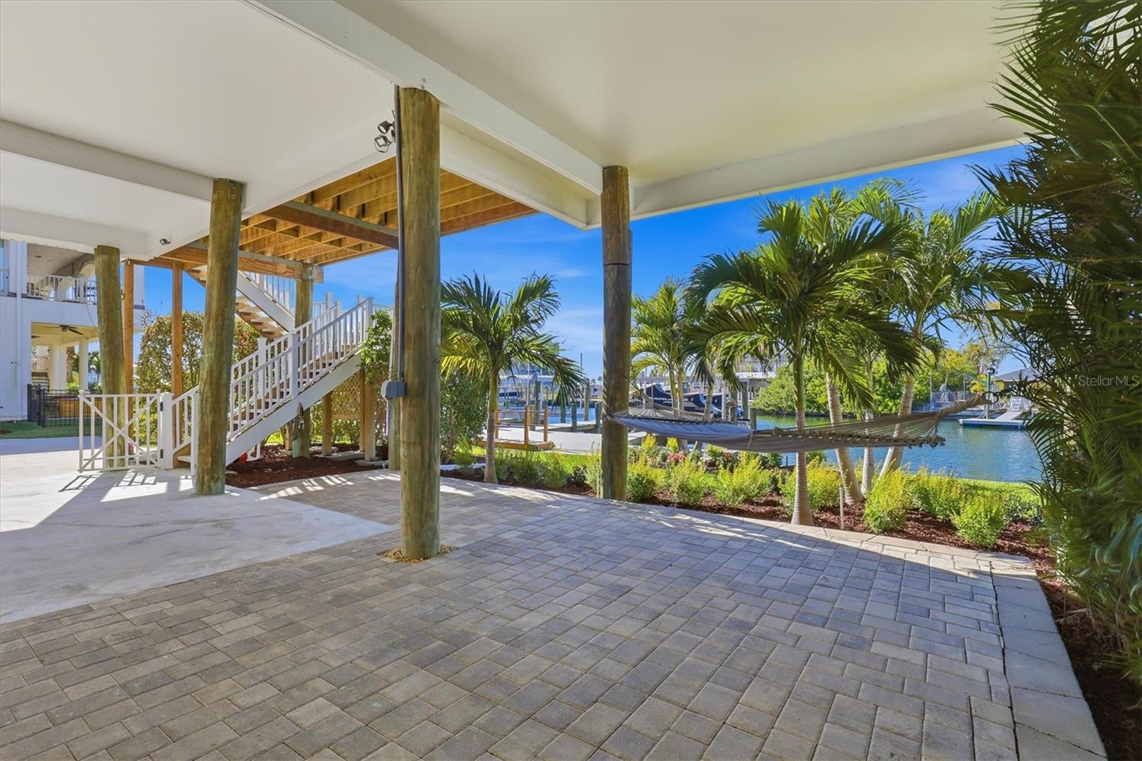 Image 35 of 88 For 13875 Hatcher Avenue