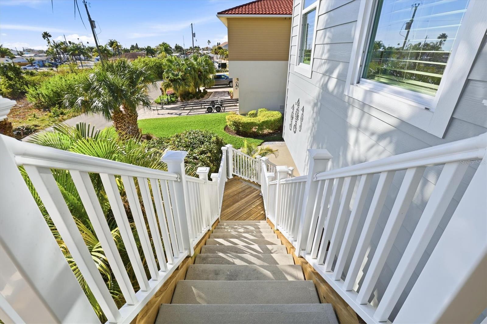 Image 37 of 88 For 13875 Hatcher Avenue