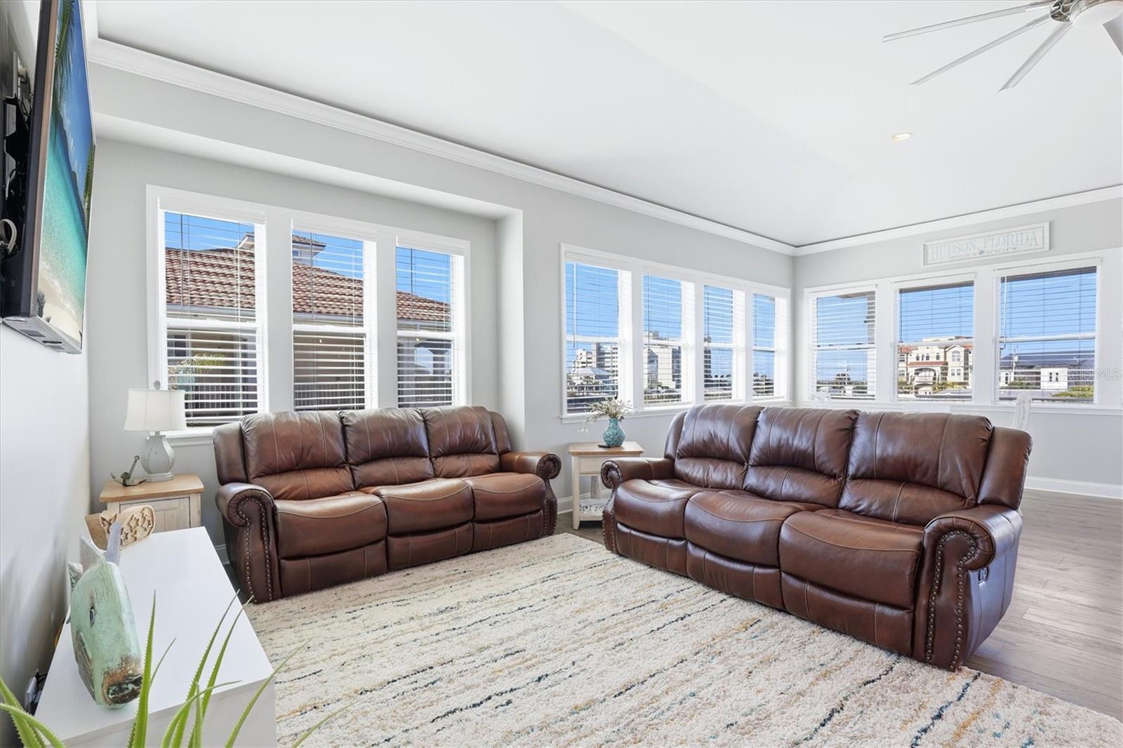 Image 43 of 88 For 13875 Hatcher Avenue