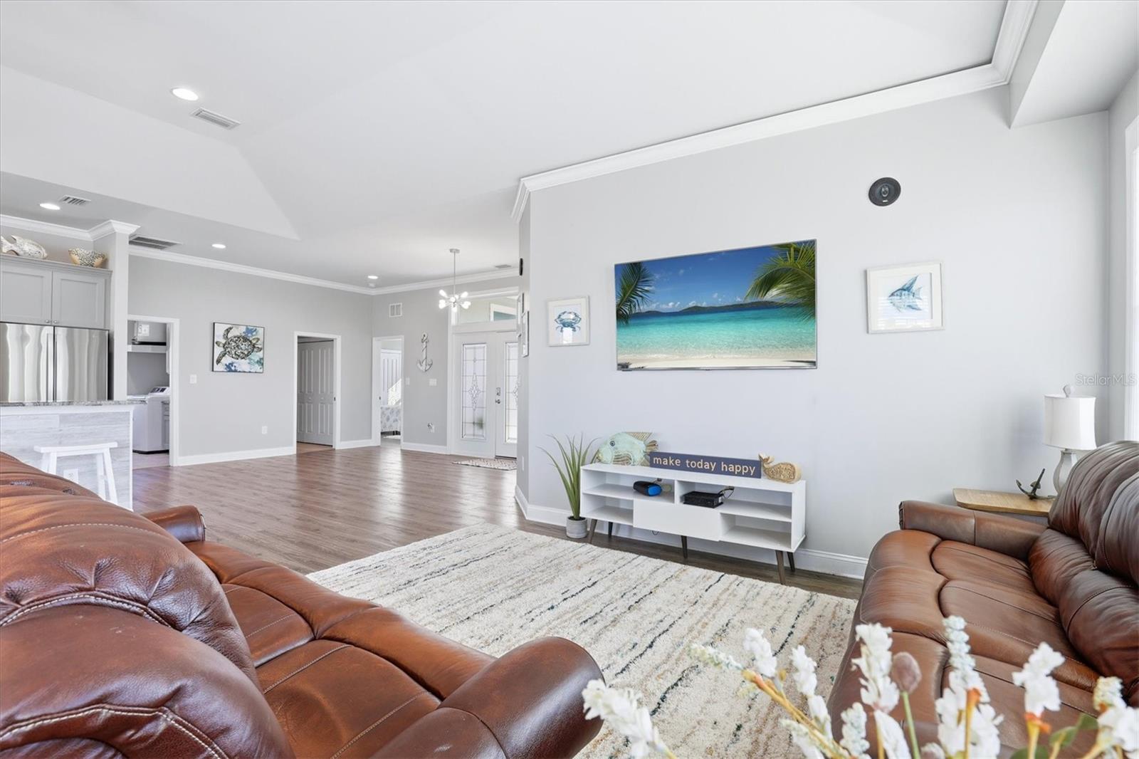 Image 45 of 88 For 13875 Hatcher Avenue