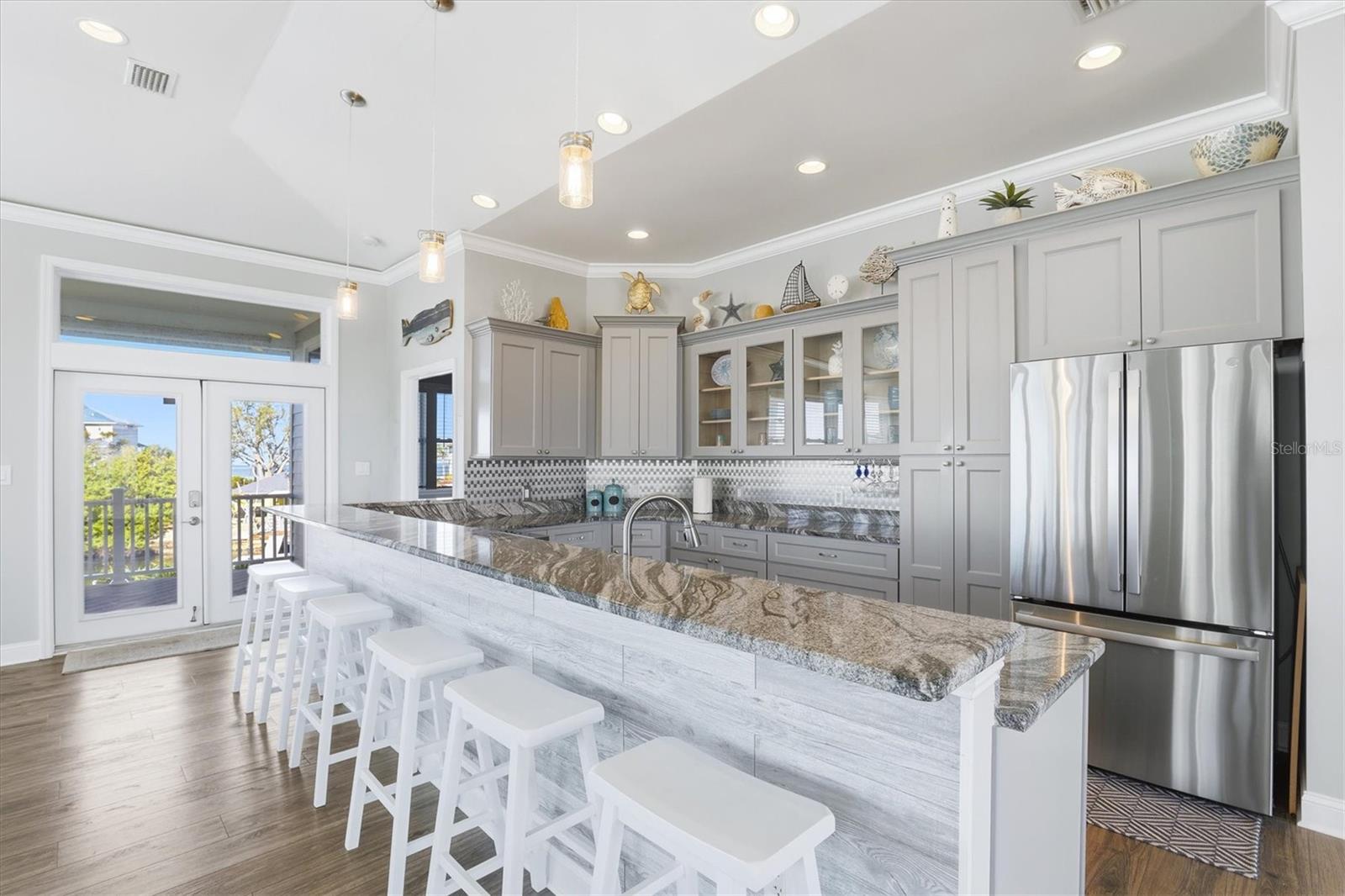 Image 52 of 88 For 13875 Hatcher Avenue