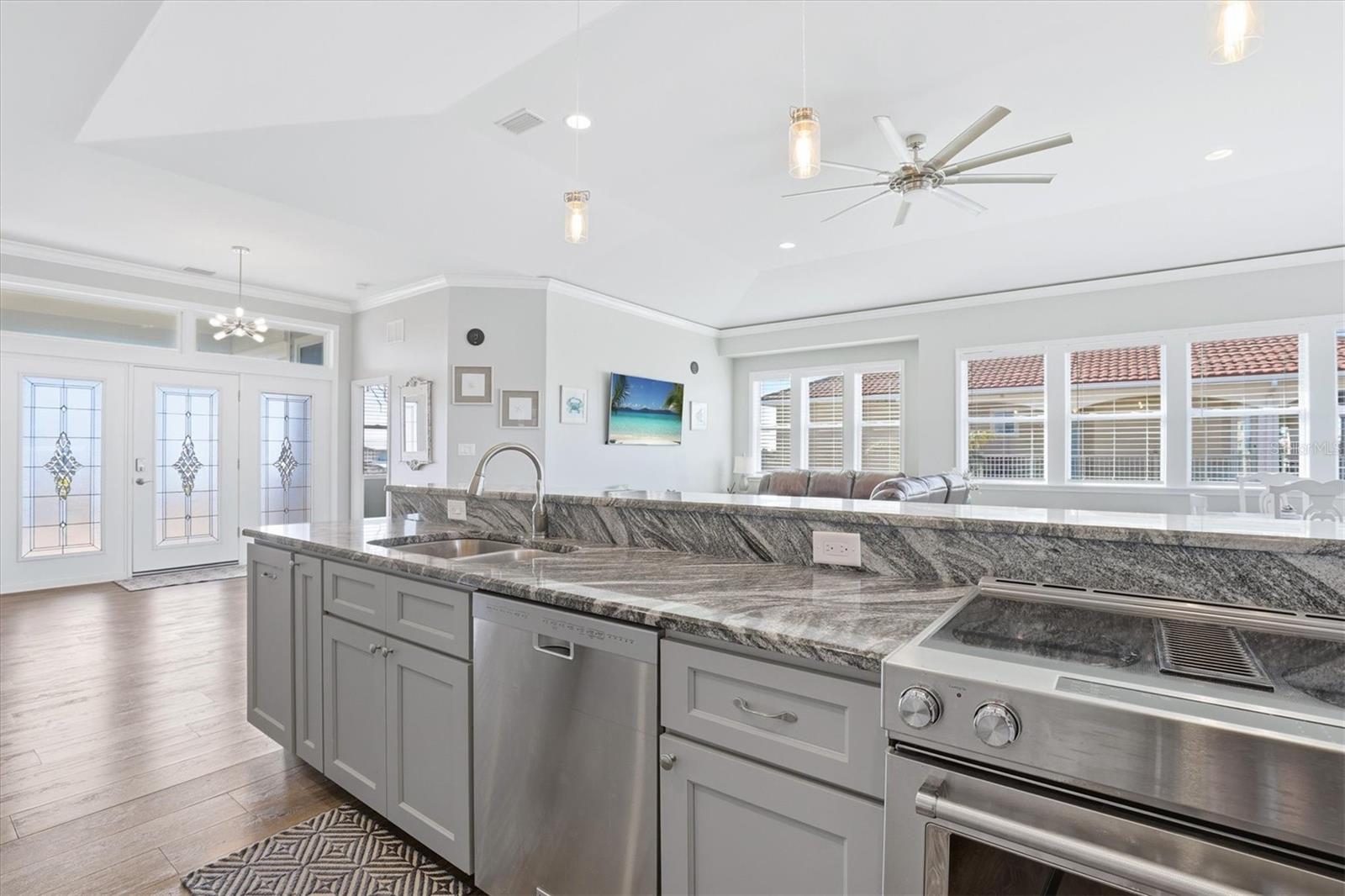 Image 54 of 88 For 13875 Hatcher Avenue