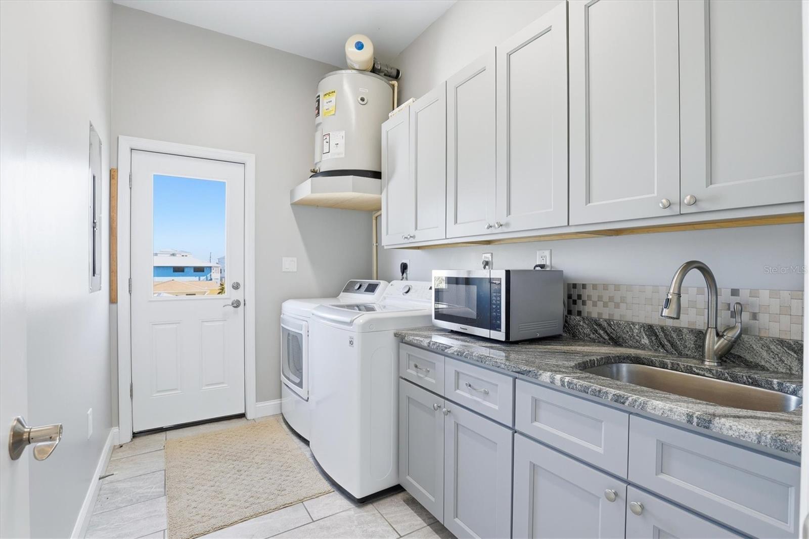 Image 56 of 88 For 13875 Hatcher Avenue