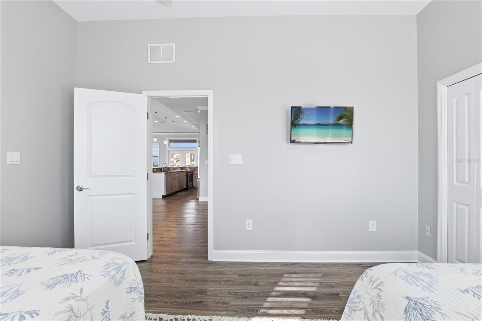 Image 80 of 88 For 13875 Hatcher Avenue