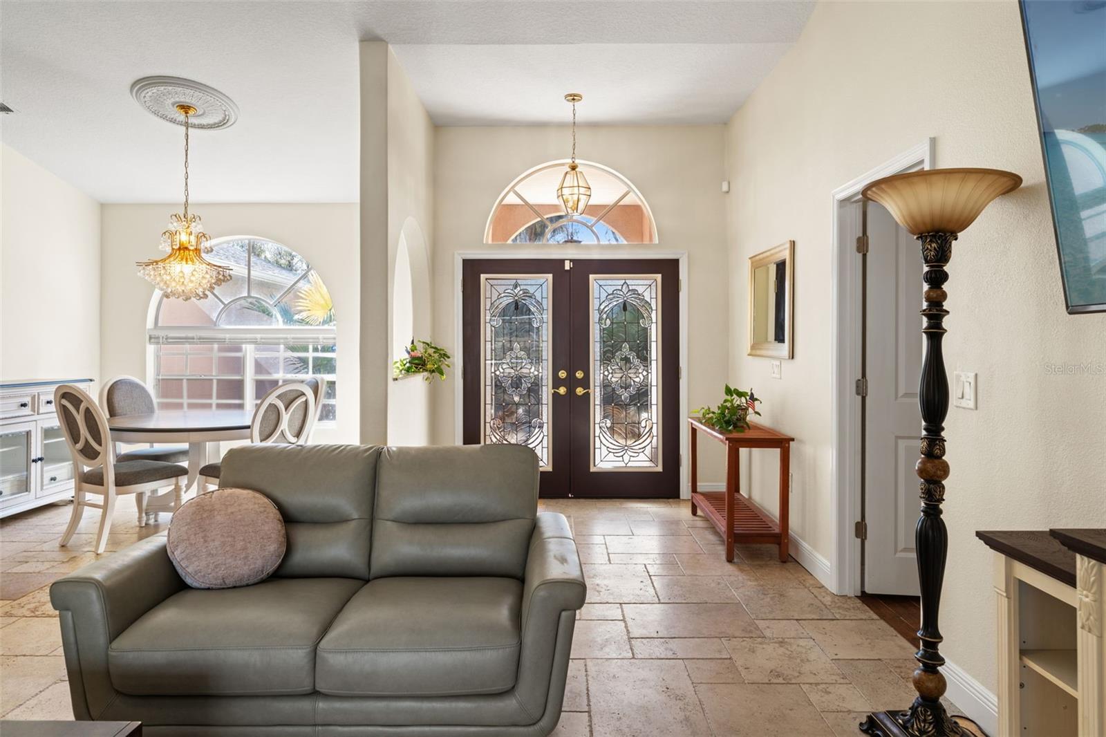 Image 13 of 51 For 22391 Croom Road