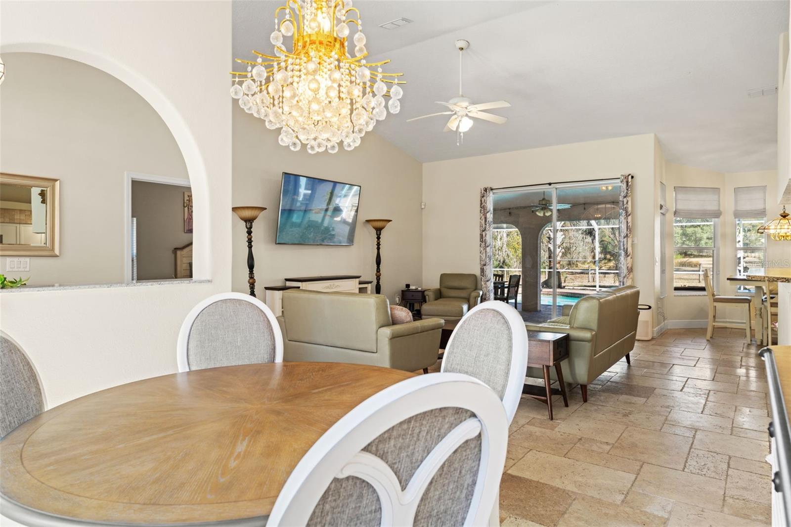 Image 16 of 51 For 22391 Croom Road