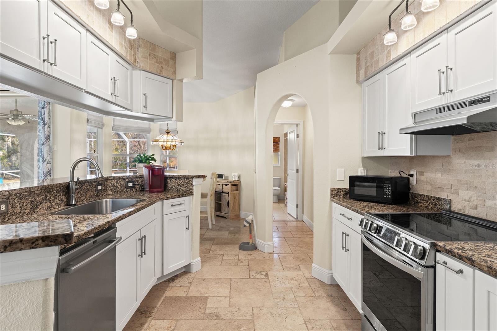 Image 17 of 51 For 22391 Croom Road