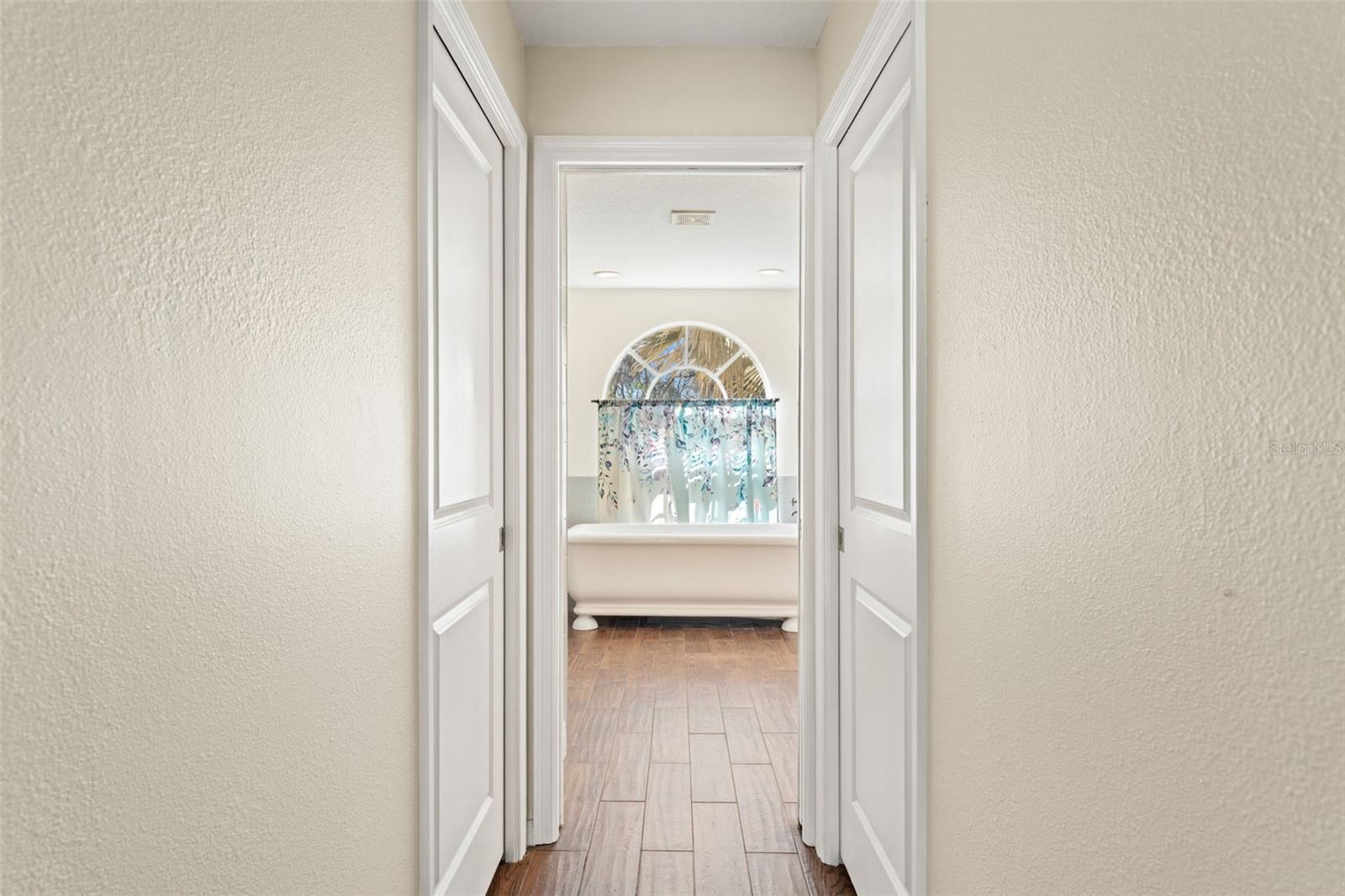 Image 25 of 51 For 22391 Croom Road