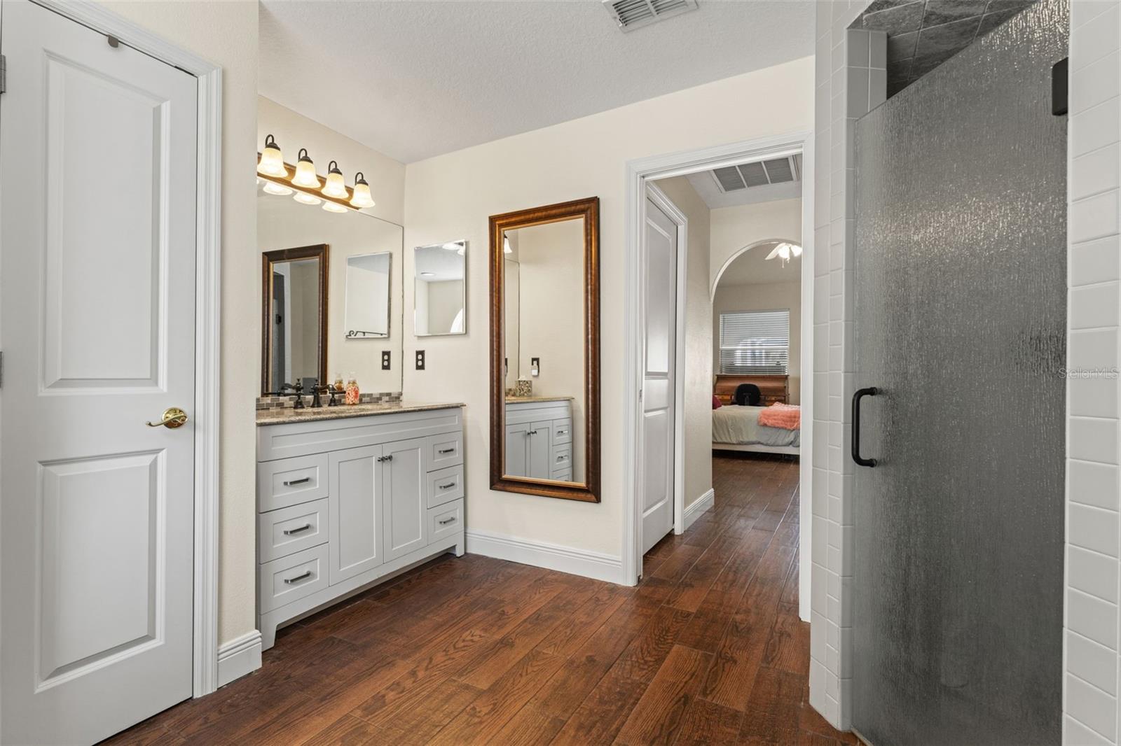 Image 27 of 51 For 22391 Croom Road