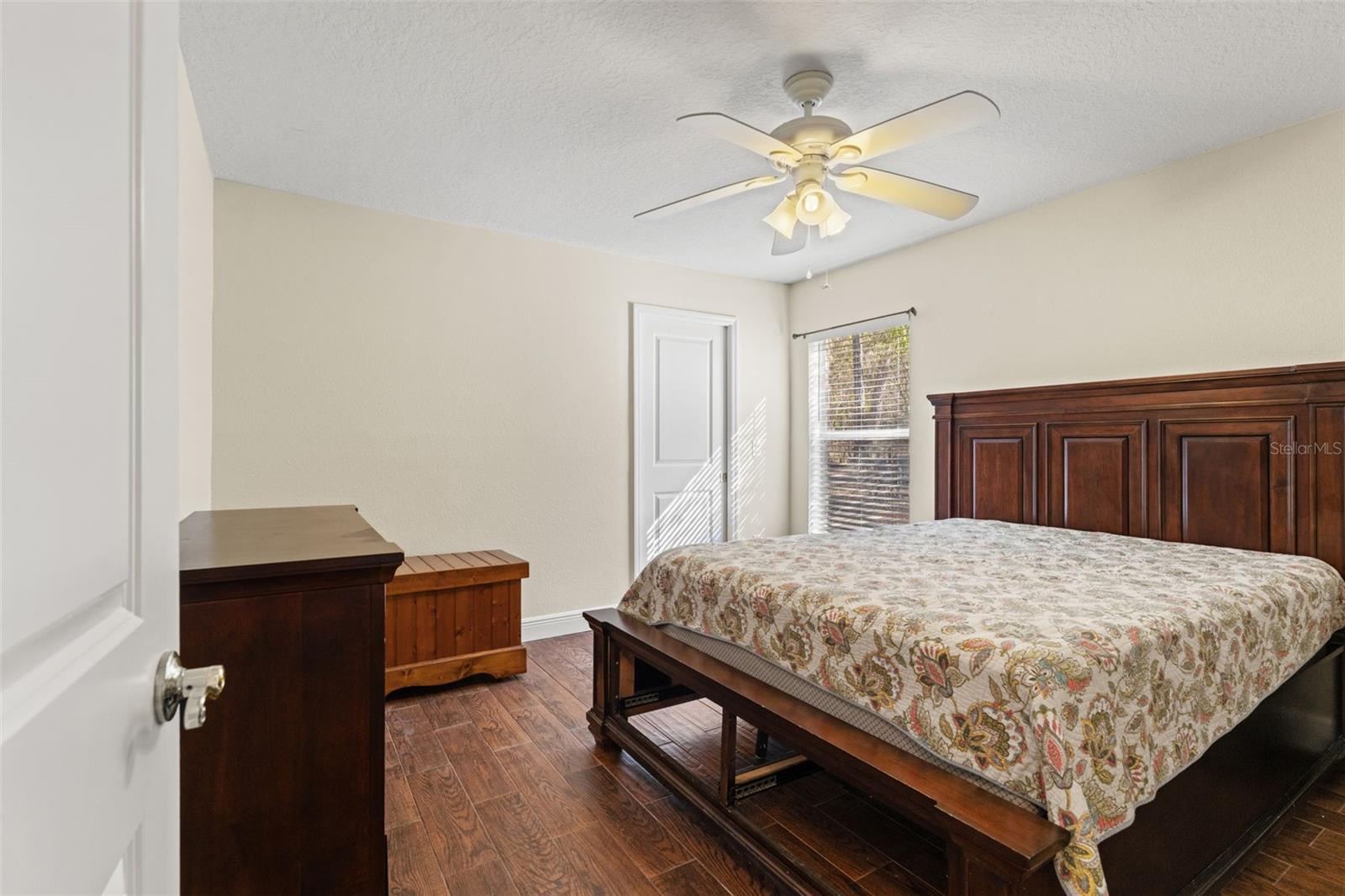 Image 30 of 51 For 22391 Croom Road