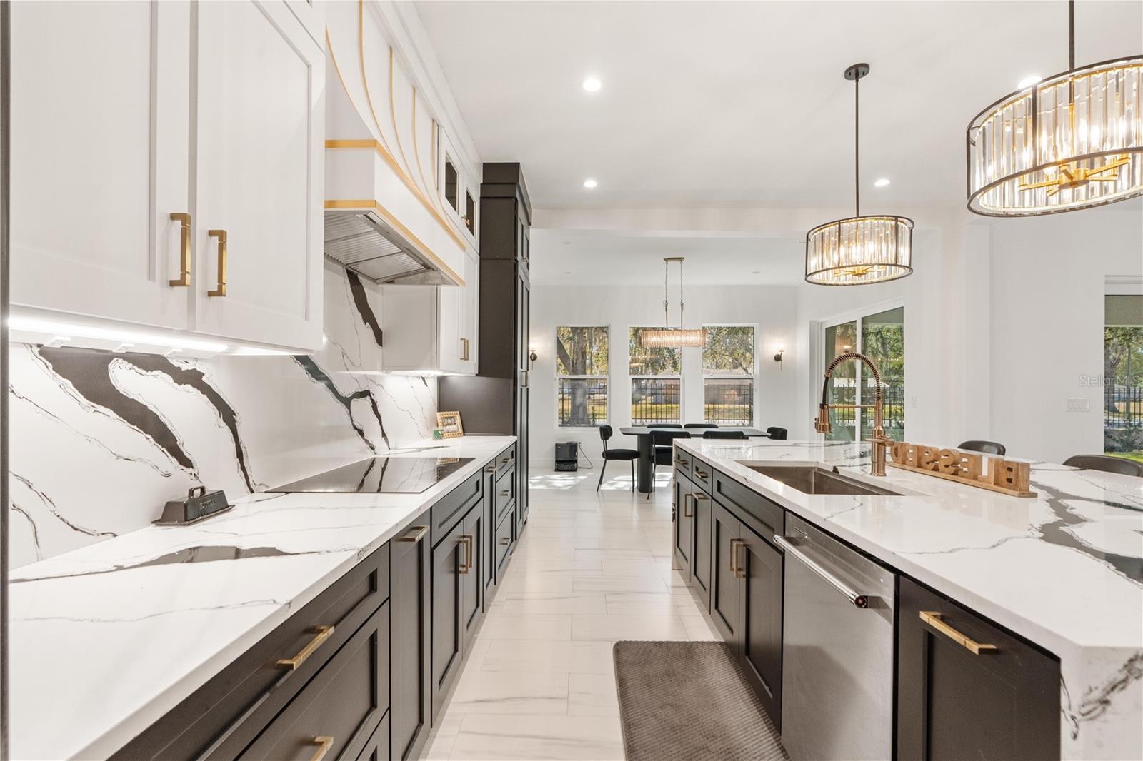 Image 21 of 76 For 21206 Ski Way