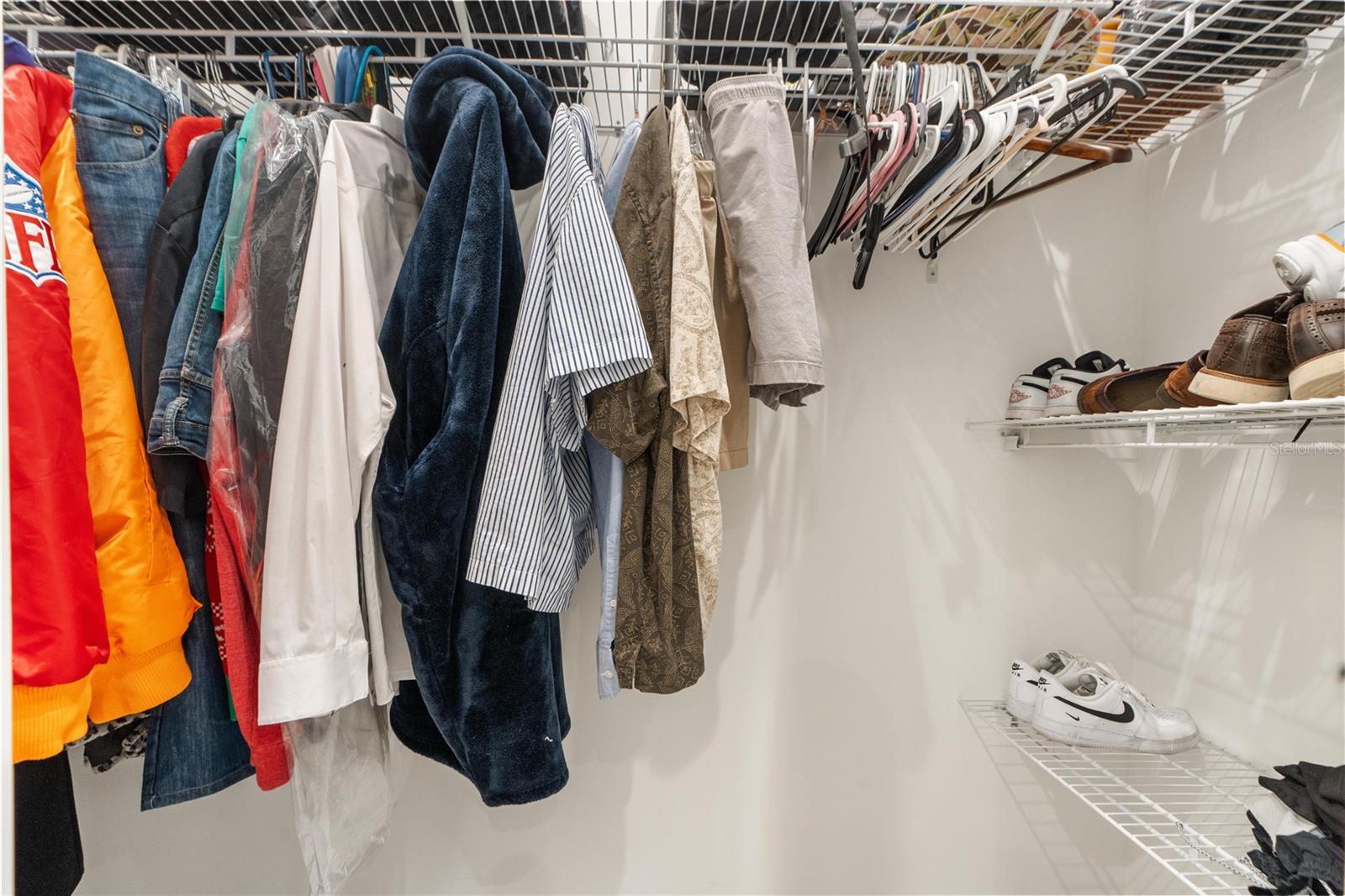 Image 46 of 76 For 21206 Ski Way