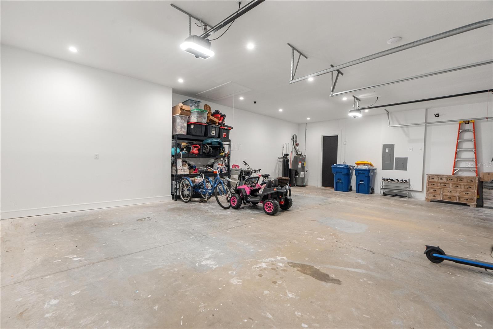 Image 54 of 76 For 21206 Ski Way