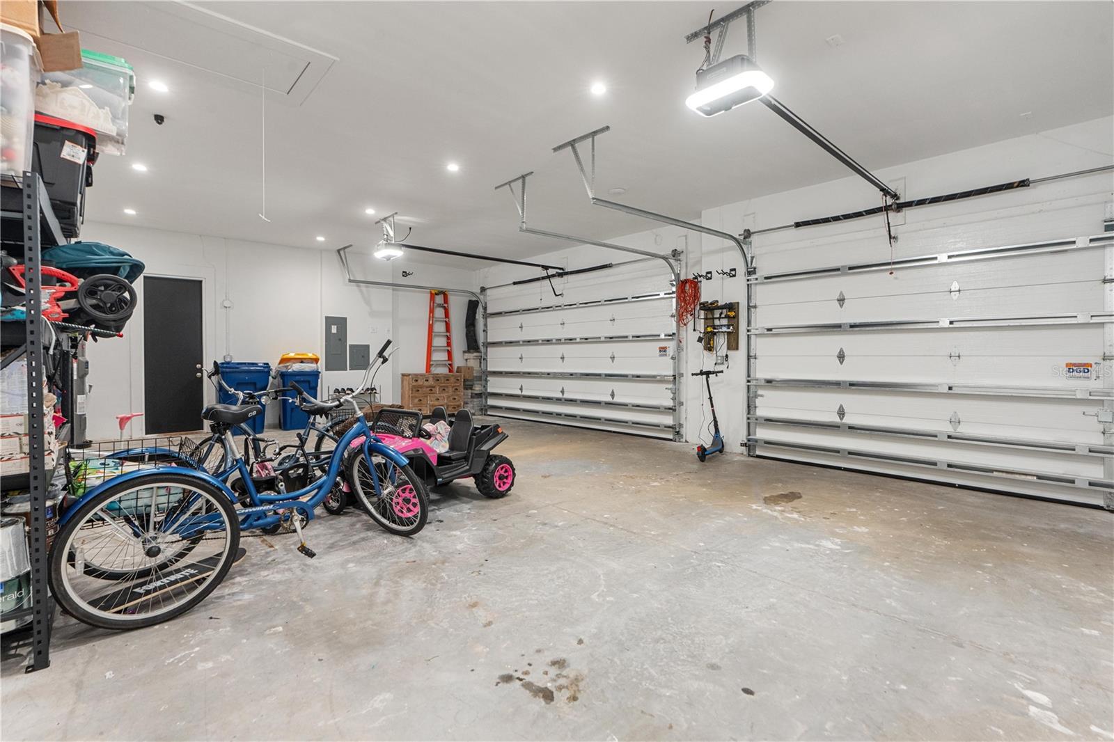 Image 55 of 76 For 21206 Ski Way