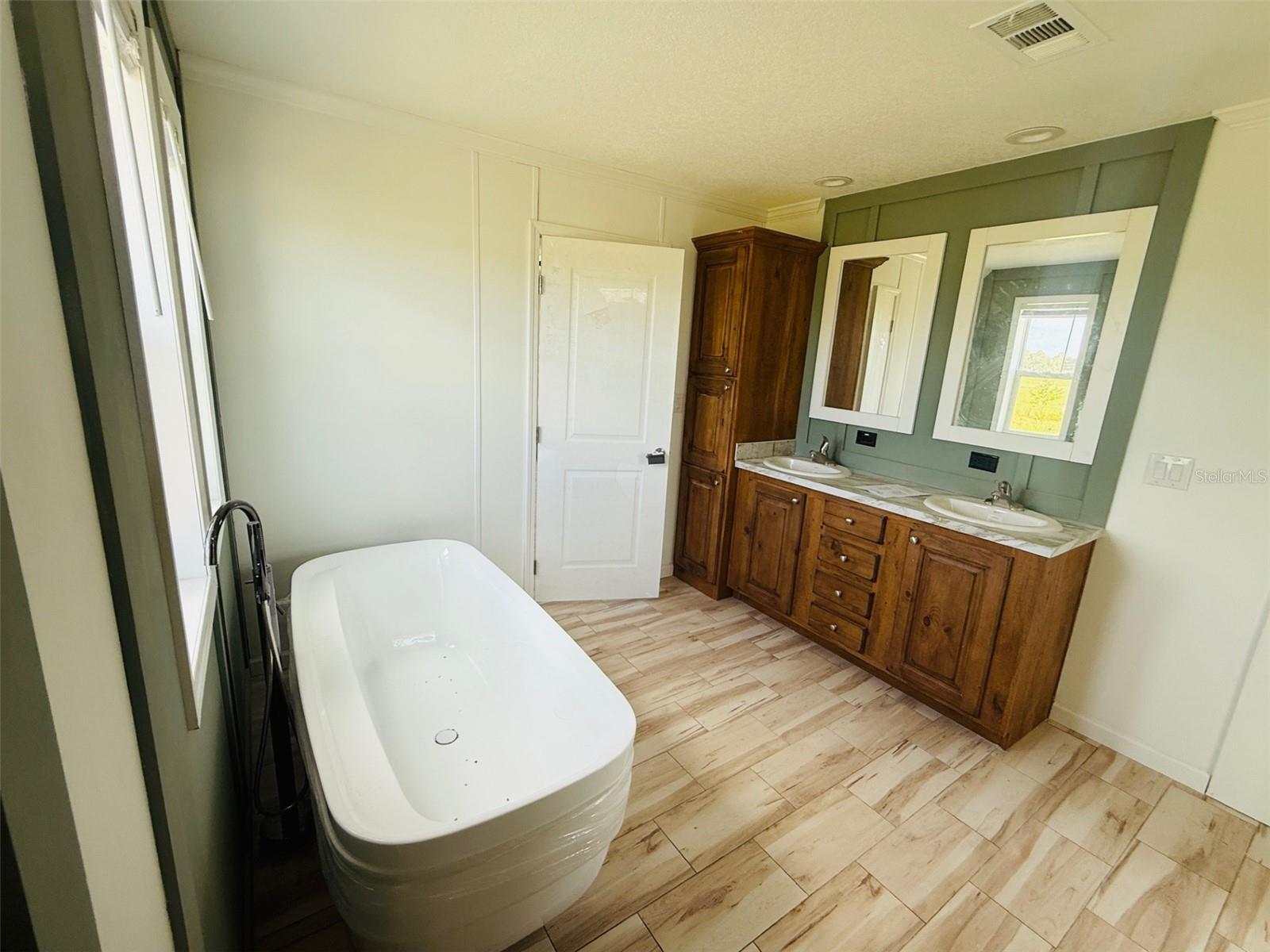 Image 18 of 22 For 11822 153rd Road