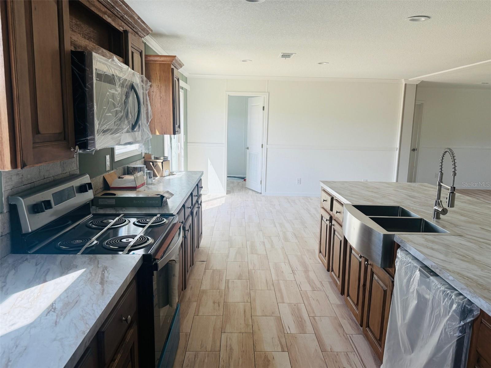 Image 8 of 22 For 11822 153rd Road