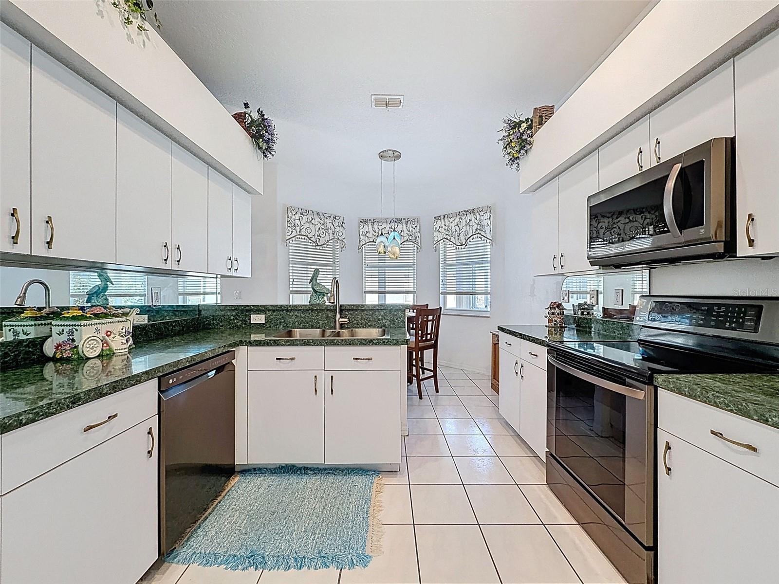 Image 11 of 32 For 11415 Windstar Court