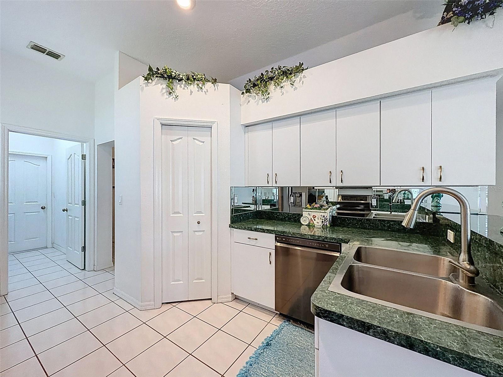 Image 12 of 32 For 11415 Windstar Court