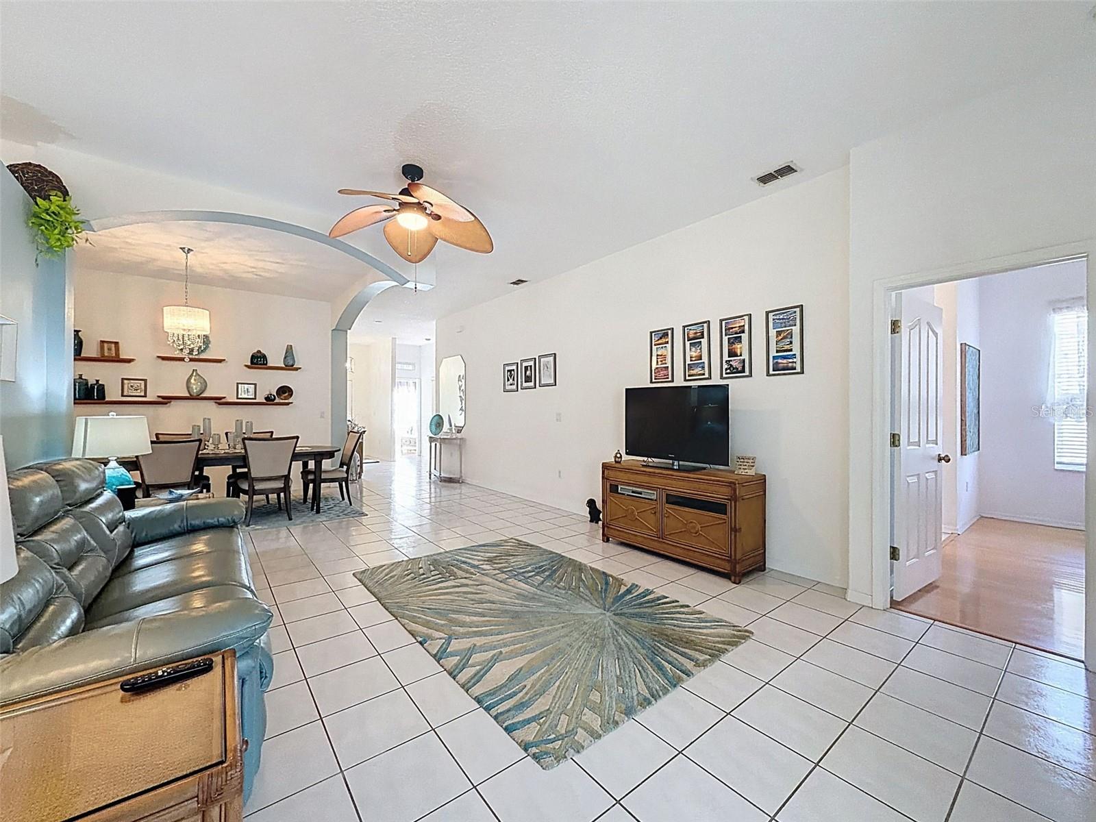 Image 7 of 32 For 11415 Windstar Court