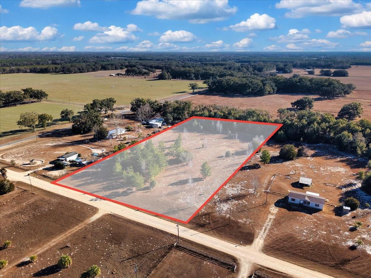 Image 12 of 13 For  76th Avenue 