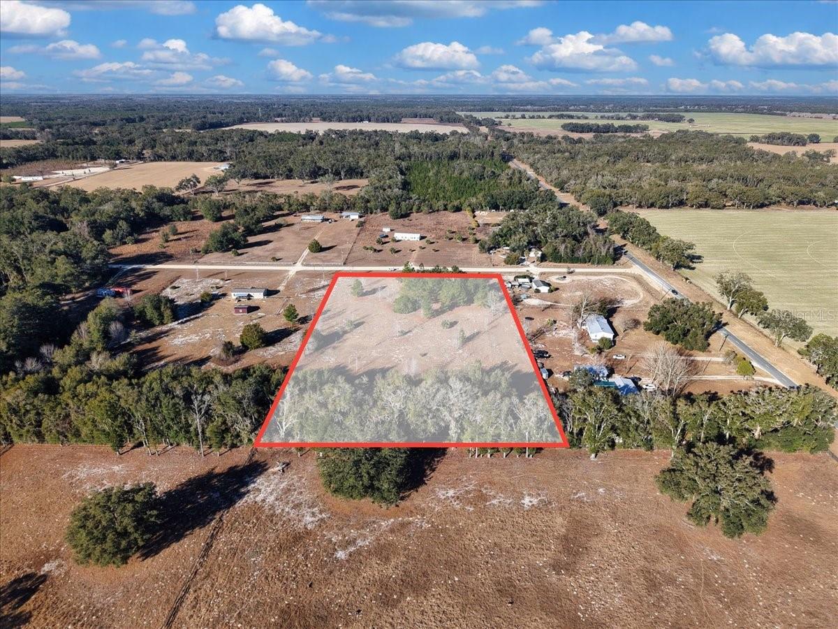 Image 6 of 13 For  76th Avenue 